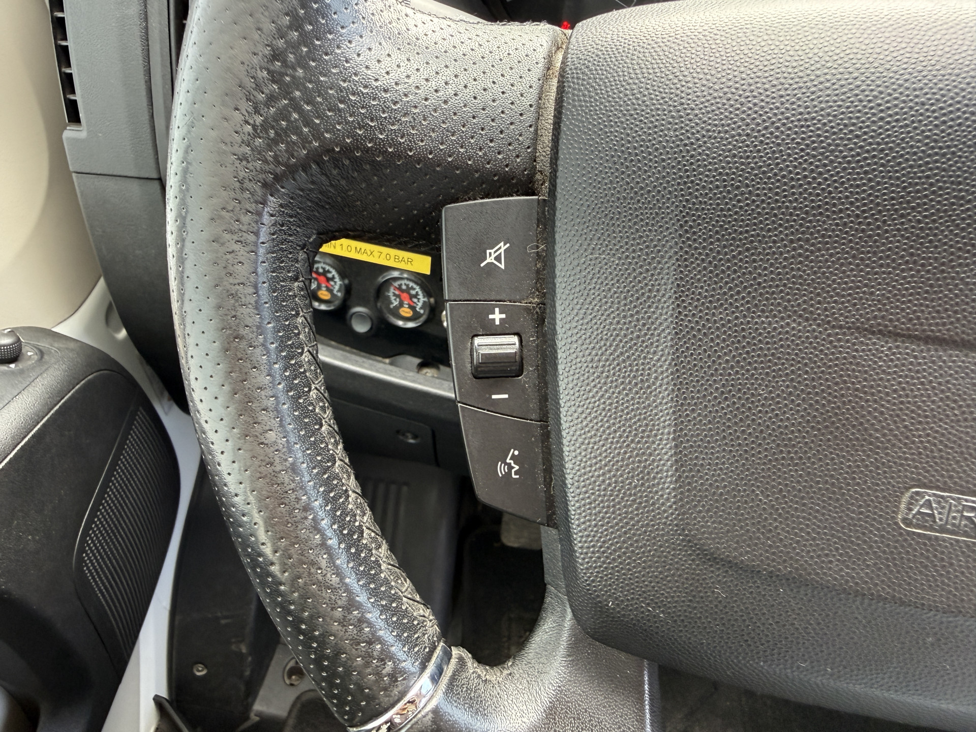 Peugeot Boxer 2.0 130PK Bakwagen Laadklep Nieuwe Distributieriem Navigatie Camera Airco Zijdeur Meubelbak Koffer