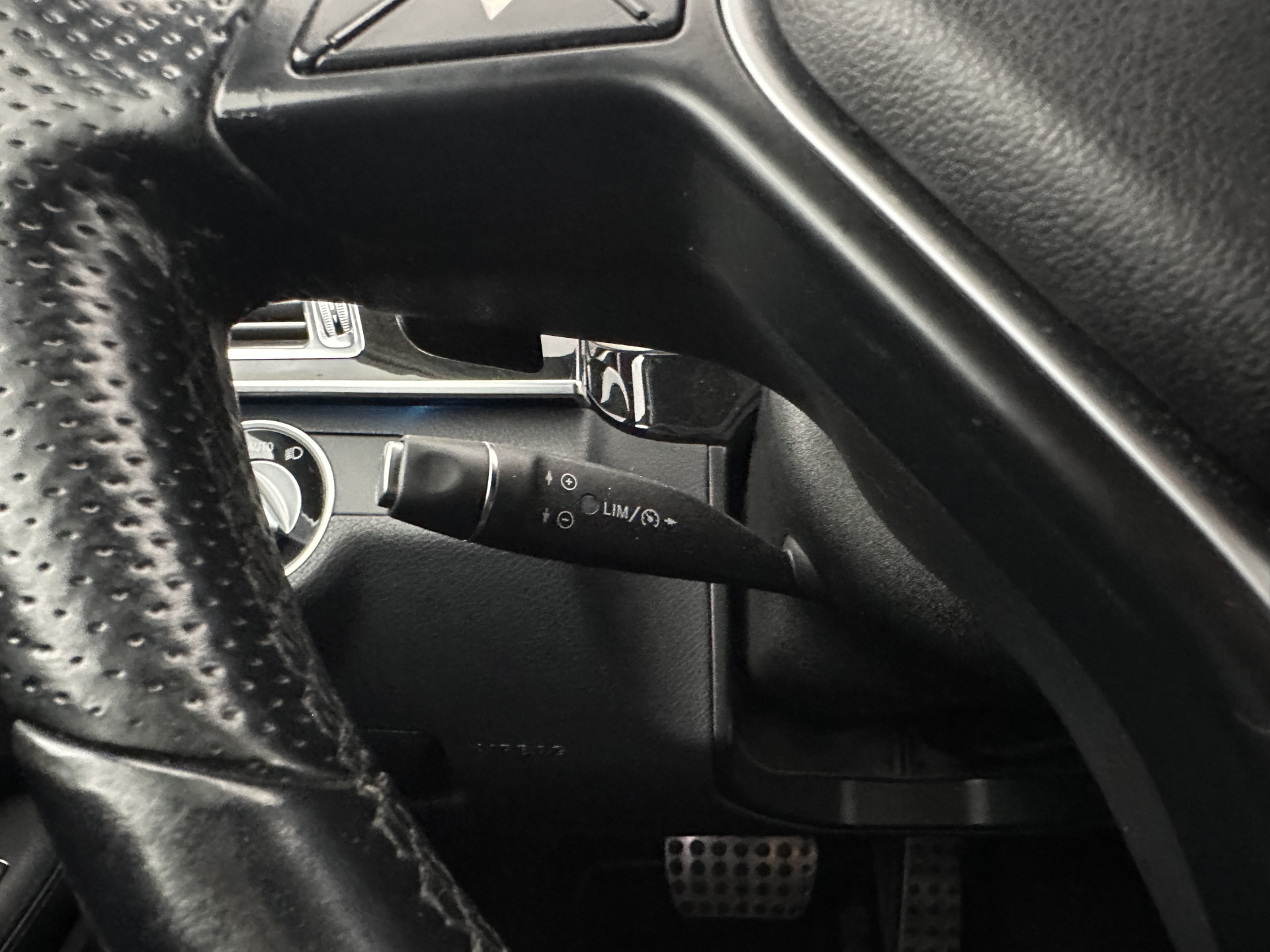 Mercedes-Benz E-klasse 200 CDI Ambition Avantgarde Aut. *LEATHER | FULL-LED | HEATED-COMFORTSEATS | CAMERA | ECC | CARPLAY | PDC | CRUISE | PRIVACY-GLASS | 18''ALU*