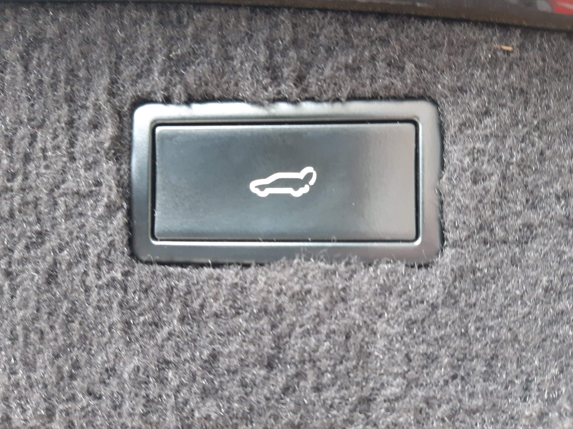 Porsche Cayenne GTS Uniek Exemplaar met lage kilometers Volledige onderhoudshistorie van Porsche-dealer beschikbaar,