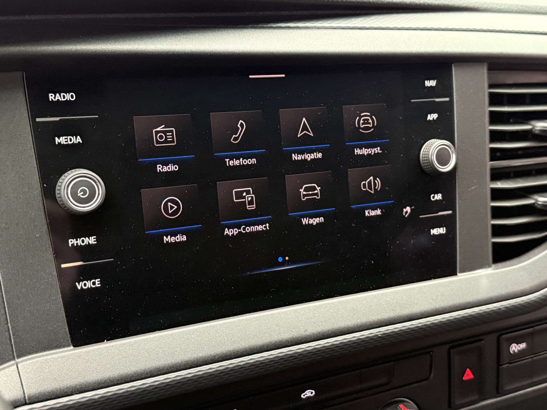 Volkswagen Transporter 2.0 TDI L2H1 30 DC Highline | Origineel NL | Apple carplay  | Camera | Trekhaak |