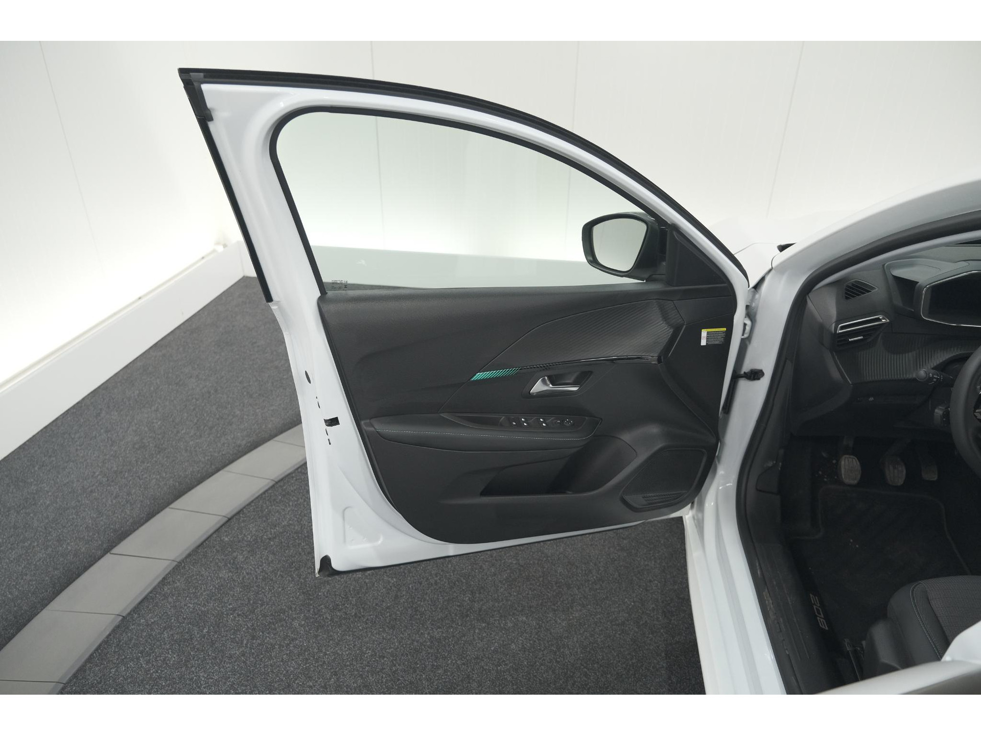 Peugeot 208 PureTech 100 Allure | Adaptieve Cruise Control | Camera | Apple Carplay