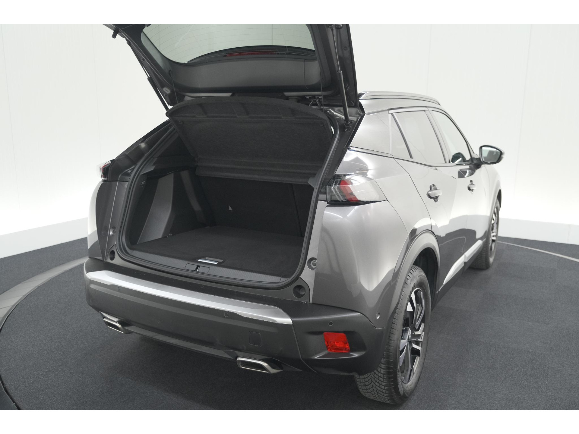 Peugeot 2008 PureTech 130 EAT8 GT | Camera | Dodehoekdetectie | Apple Carplay | Pack Winter