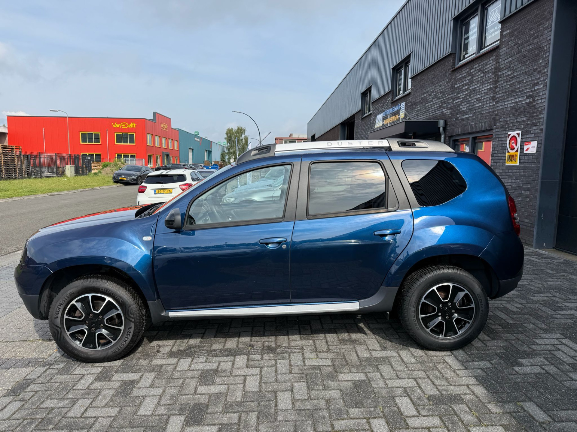 Dacia Duster 1.2 TCe 4x2 Blackshadow | 1E EIGENAAR | 3/6/12MND GARANTIE | CRUISE | NAVI | DAB | AIRCO | LMV | ELECRAMEN |