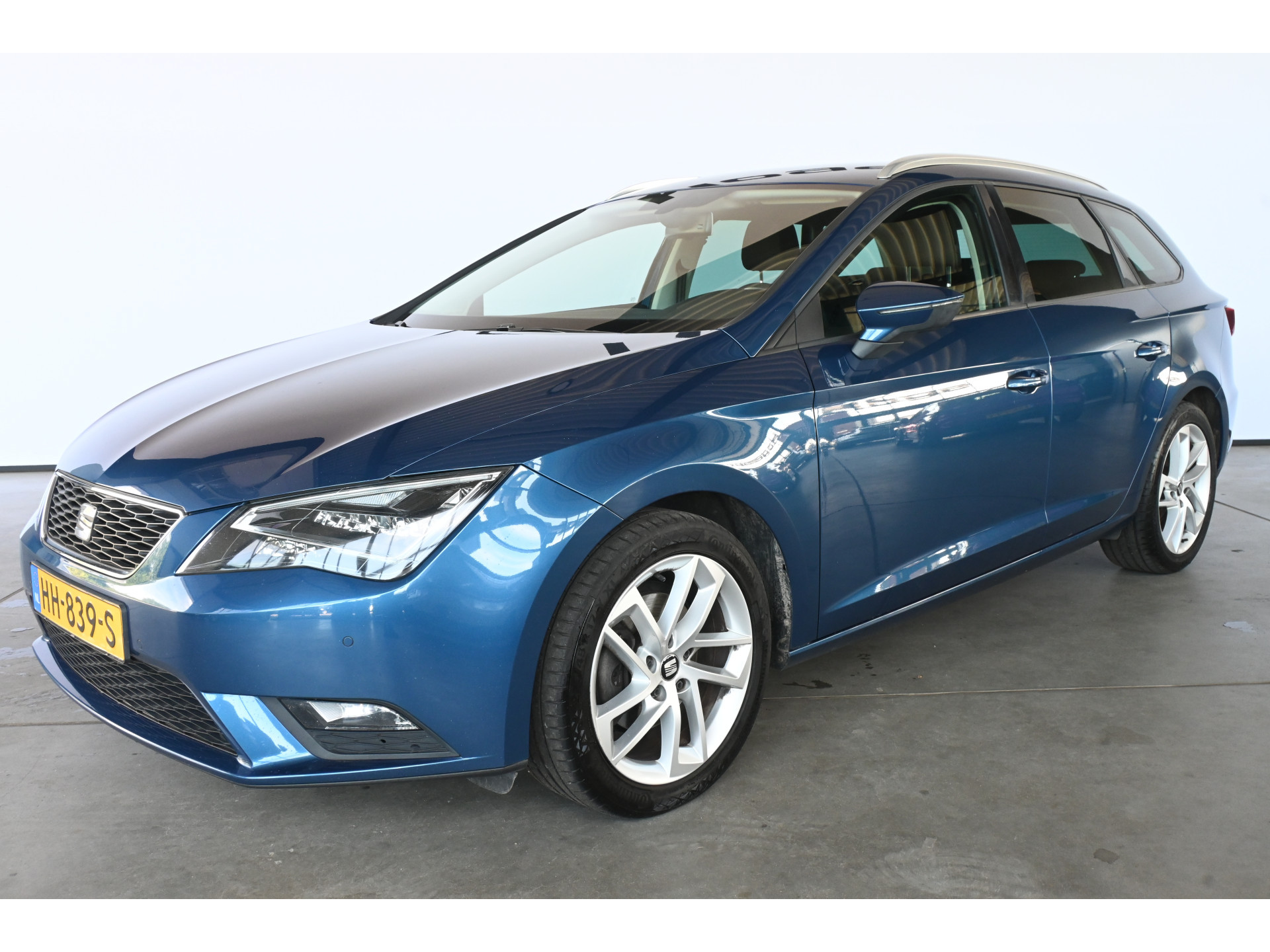 SEAT Leon ST 1.4 EcoTSI Style Connect Clima Navigatie Carplay Goed Onderhouden! Inruil Mogelijk!