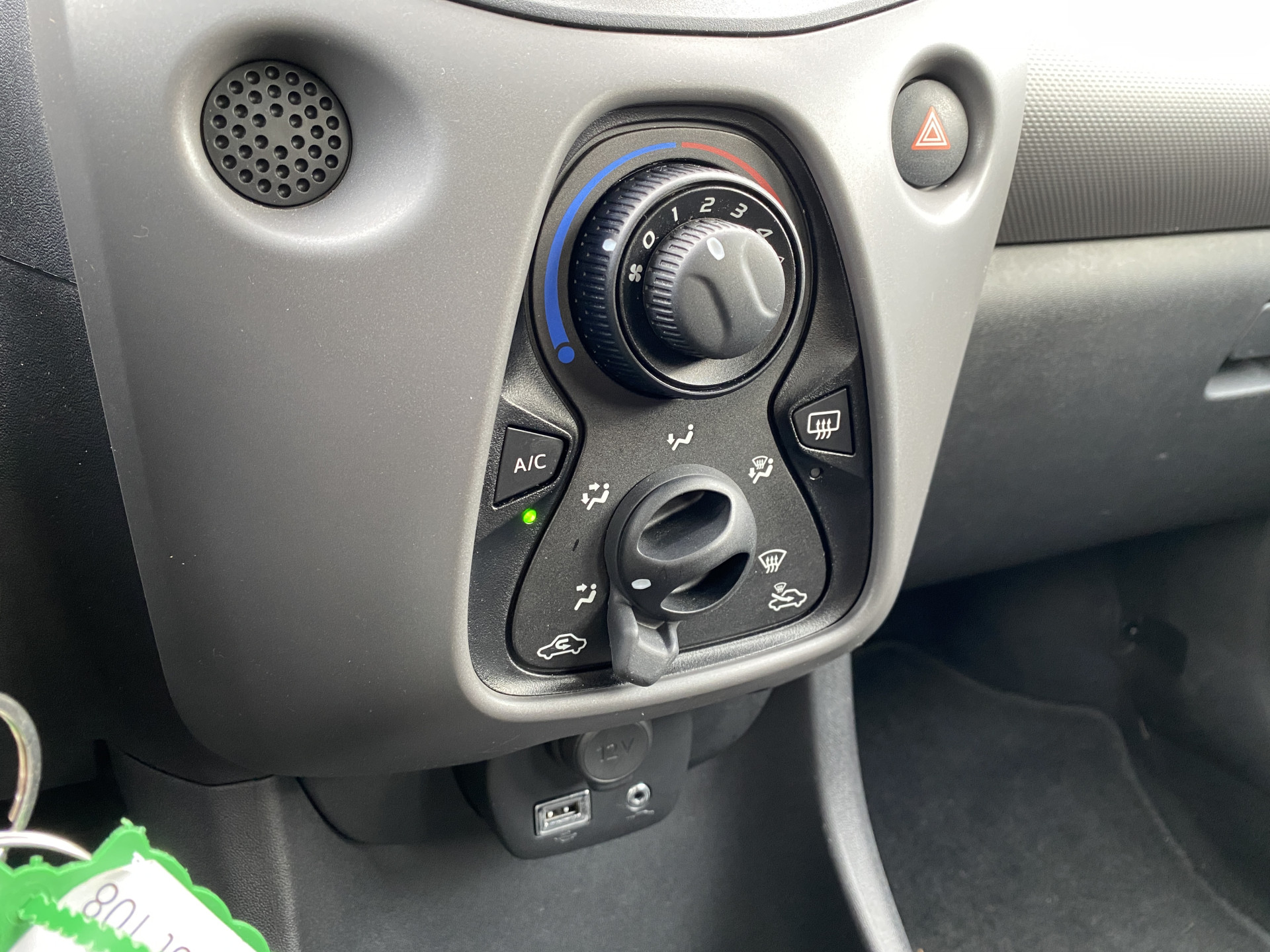 Peugeot 108 1.0 e-VTi Active TOP! | airco | bluetooth | led verlichting | elektrisch pakket | BTW auto
