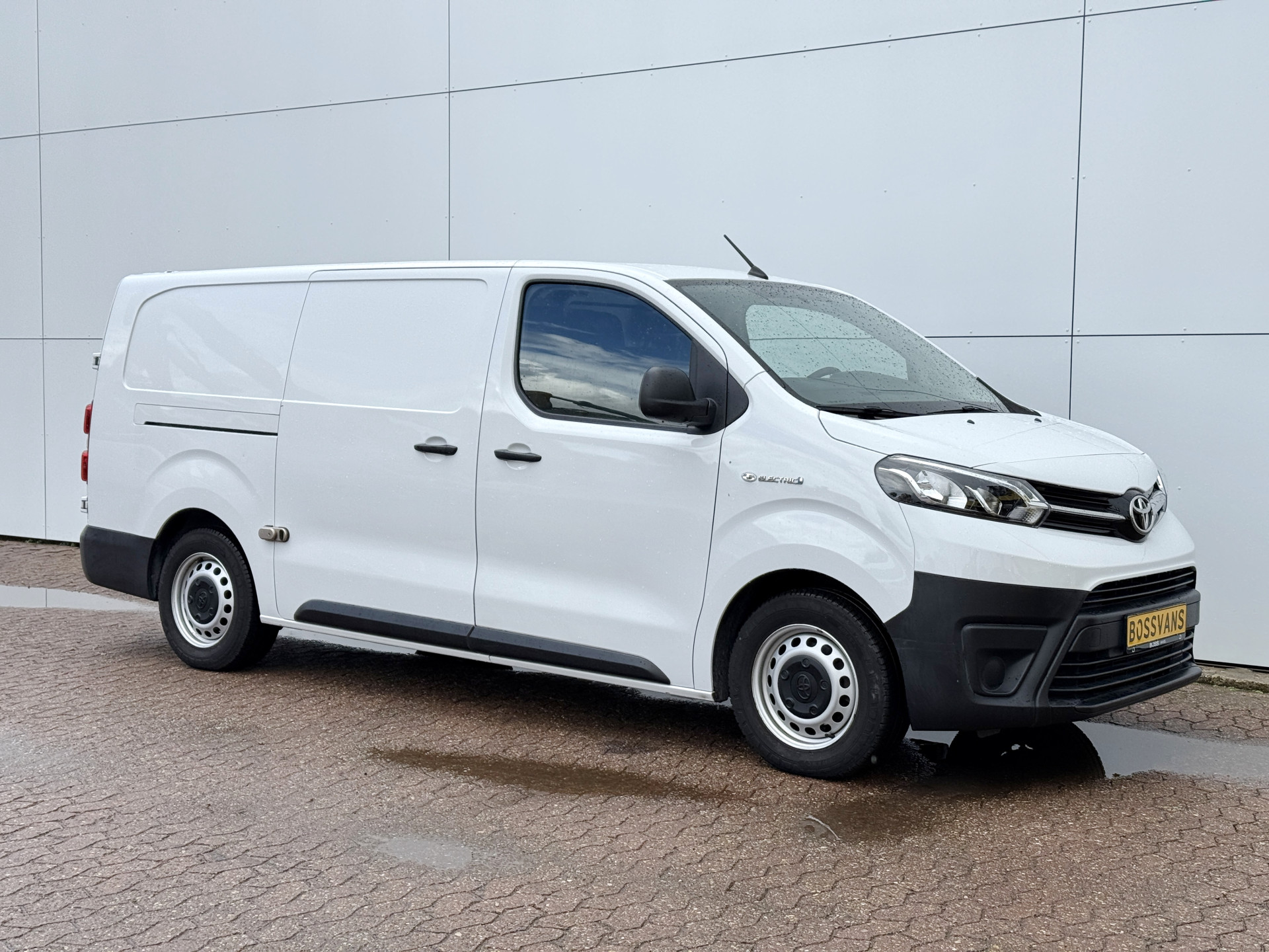 Toyota ProAce Electric Worker 75kWh 136PK L3 XL 348km WLTP EV Snelladen Climate control Cruise control Laadkabel