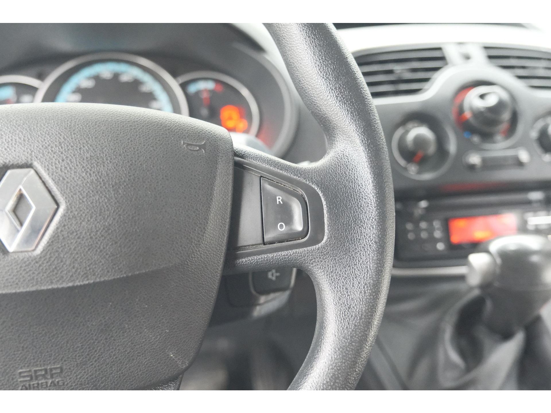 Renault Kangoo E-Tech 33 kWh 82 PK | Koopaccu | Airco | Cruise Control | DAB Radio