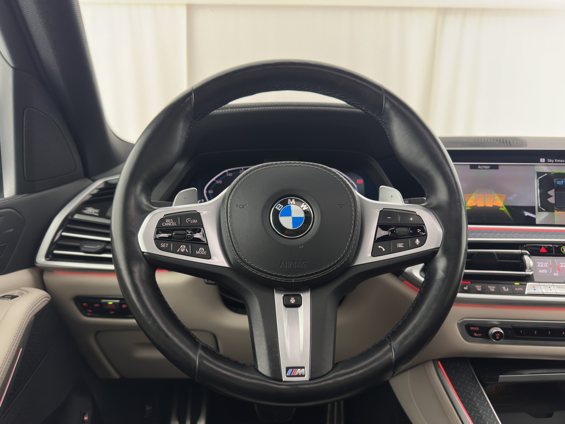 BMW X5 xDrive45e M-Sportpack High Executive (INCL-BTW) Aut. *PANO | LEATHER | HEAD-UP | LASER-LED | SOFT-CLOSE | ADAPTIVE-CRUISE | HIFI-SOUND | BLIND-SPOT | MEMORY-PACK | TOP-VIEW | DIGI-COCKPIT | NAVI-FULLMAP | PRIVACY-GLASS | ...