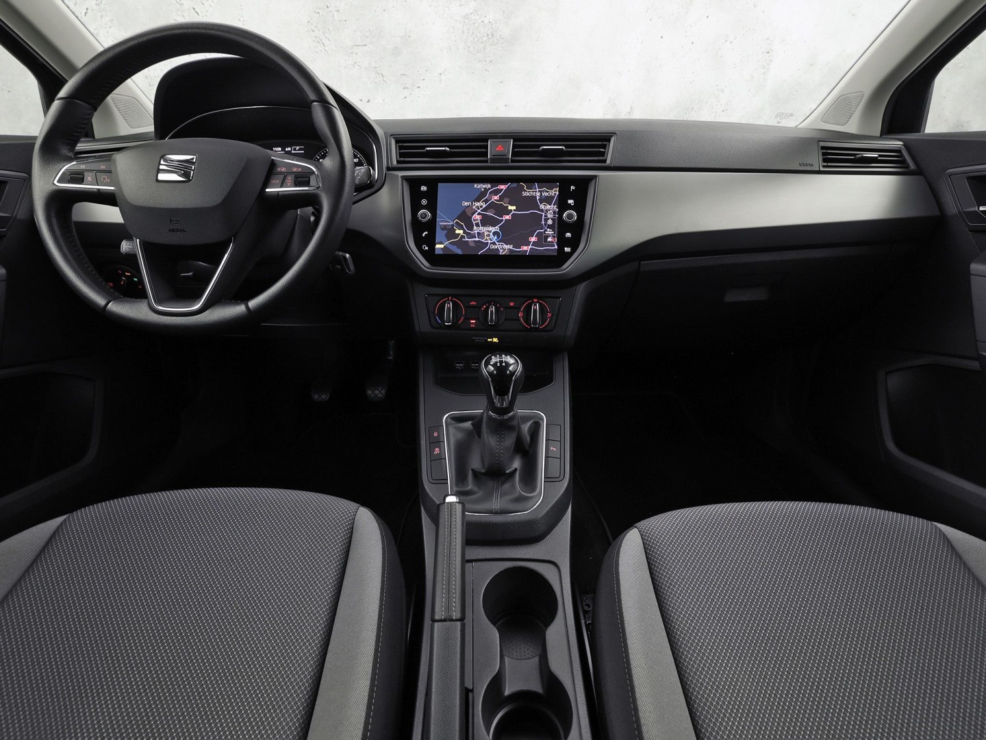 SEAT Ibiza 1.0 TSI Sport (GROOT NAVI, APPLE CARPLAY, GETINT GLAS, CAMERA, CRUISE, LM VELGEN, NIEUWE APK, NIEUWSTAAT)
