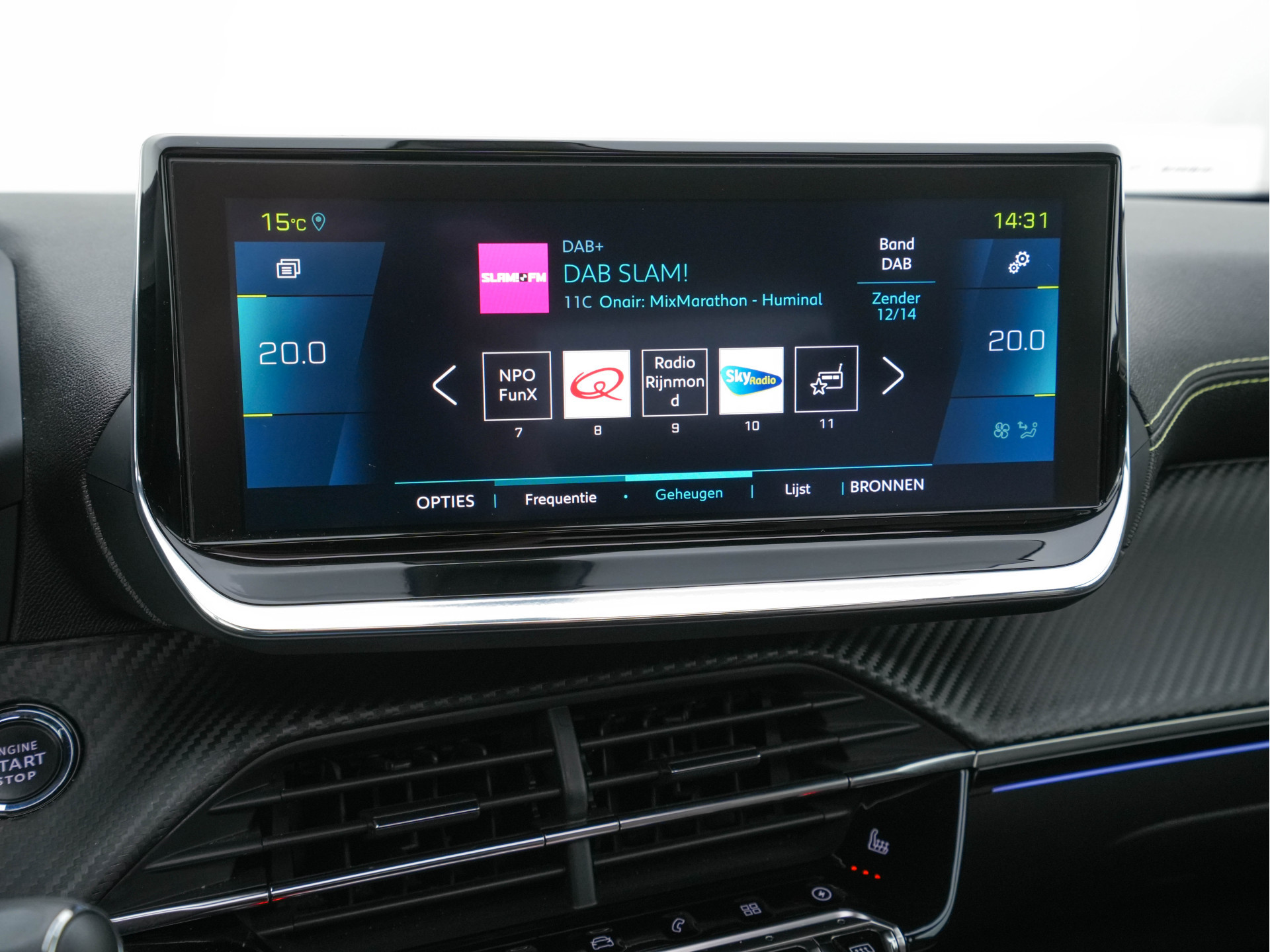 Peugeot e-2008 EV GT 50 kWh {SOH-91%} (INCL-BTW) Aut. *PANO | ADAPT.CRUISE | DIGI-COCKPIT | FULL-LED | BLIS | KEYLESS | MICROFIBRE-LEATHER | CAMERA | CARPLAY | CCS-FASTLOADER | DAB+ | NAVI-FULLMAP | ECC | PDC | SPORT-SEATS | ...