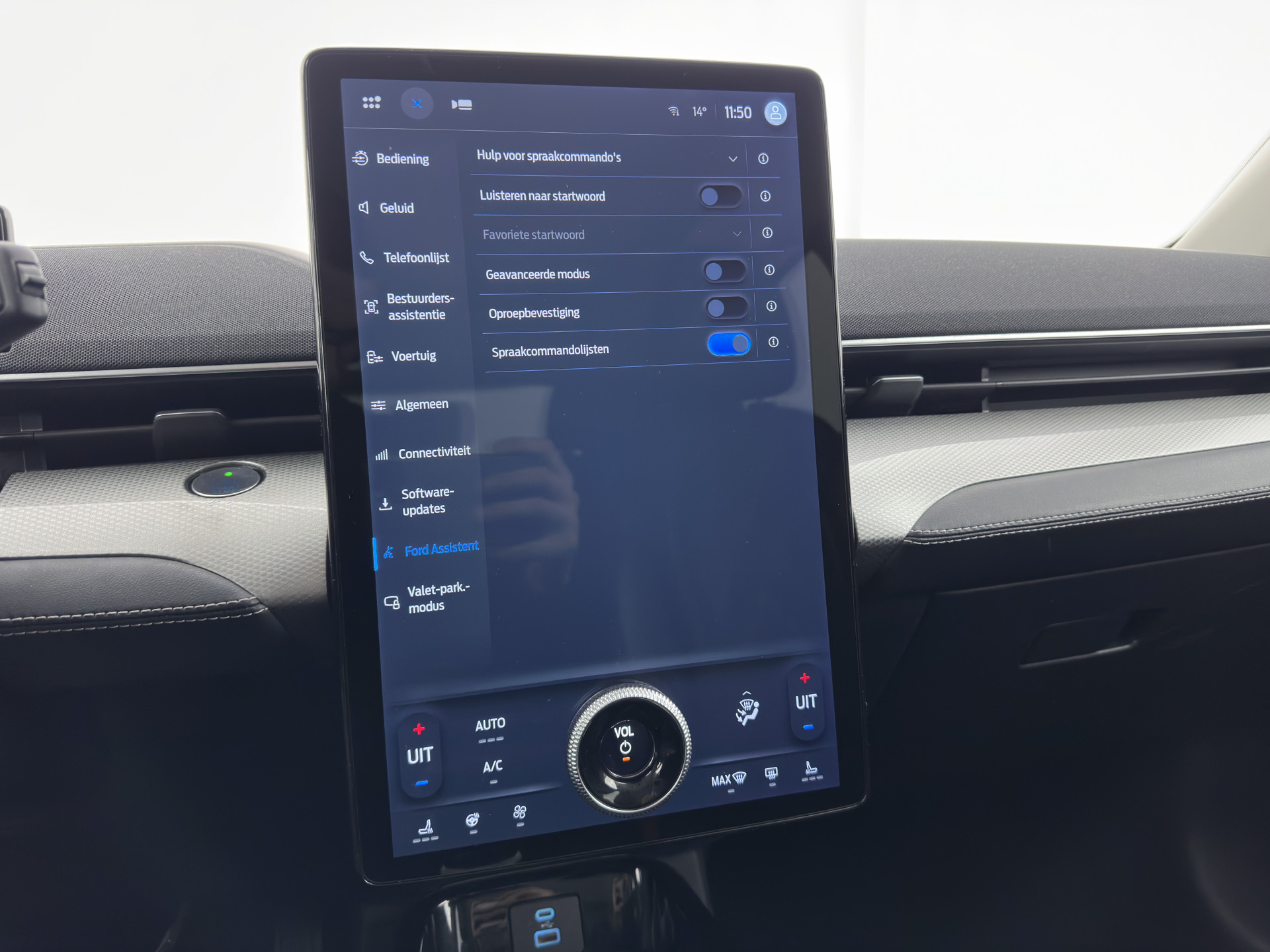 Ford Mustang Mach-E RWD 75 kWh [3-Fase ] {SOH-90%} (INCL-BTW) Aut.*LEATHER | FULL-LED | DAB | DIGI-COCKPIT | KEYLESS | NAVI-FULLMAP | CARPLAY | HEATED-COMFORTSEATS | TOPVIEW |  ADAPTIVE-CRUISE | PRIVACY-GLASS | 18'' ALU*