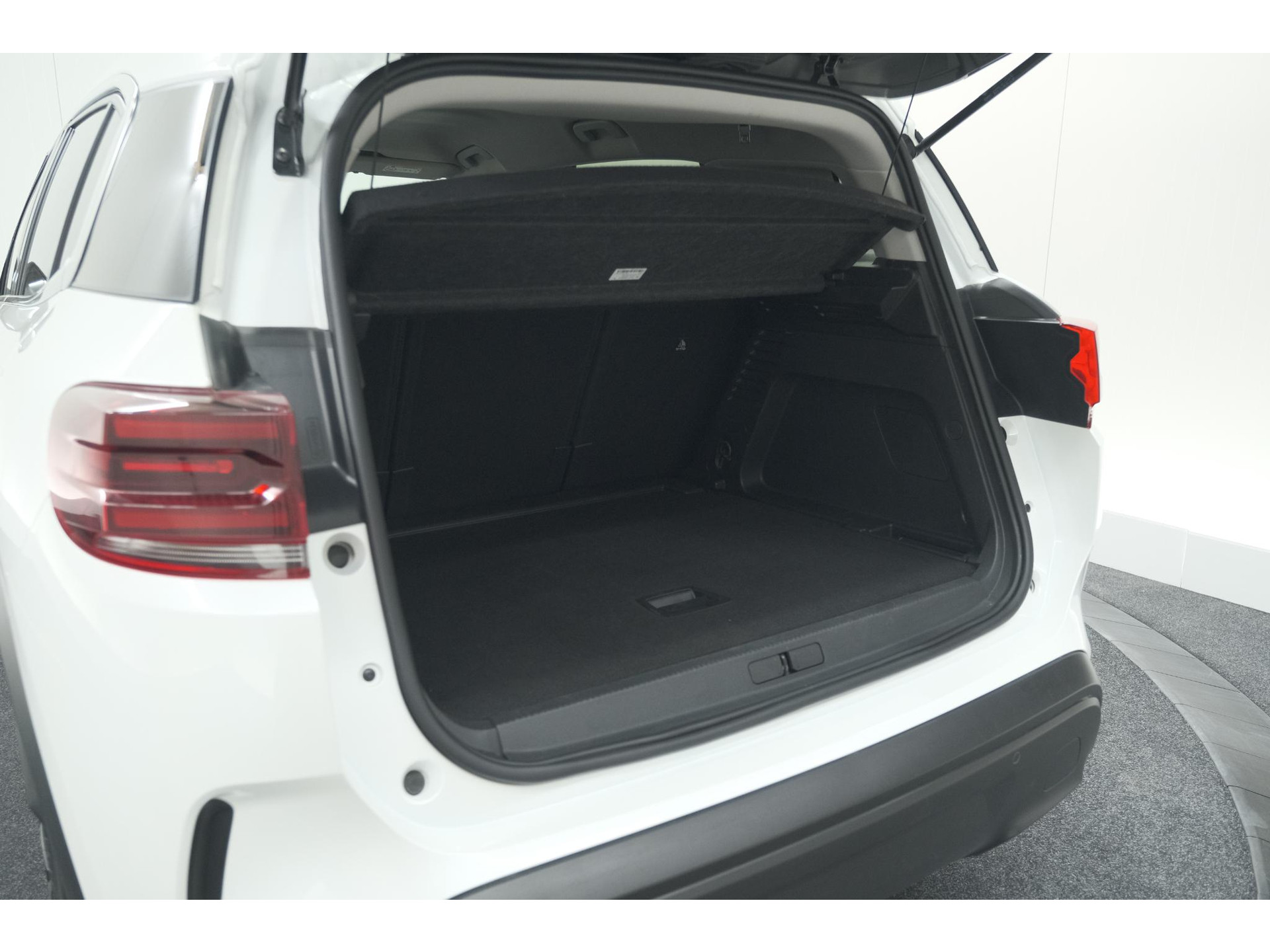 Citroen C5 Aircross Hybrid 136 e-DCS7 Plus | Camera | Navigatie | Parkeersensoren | Apple Carplay