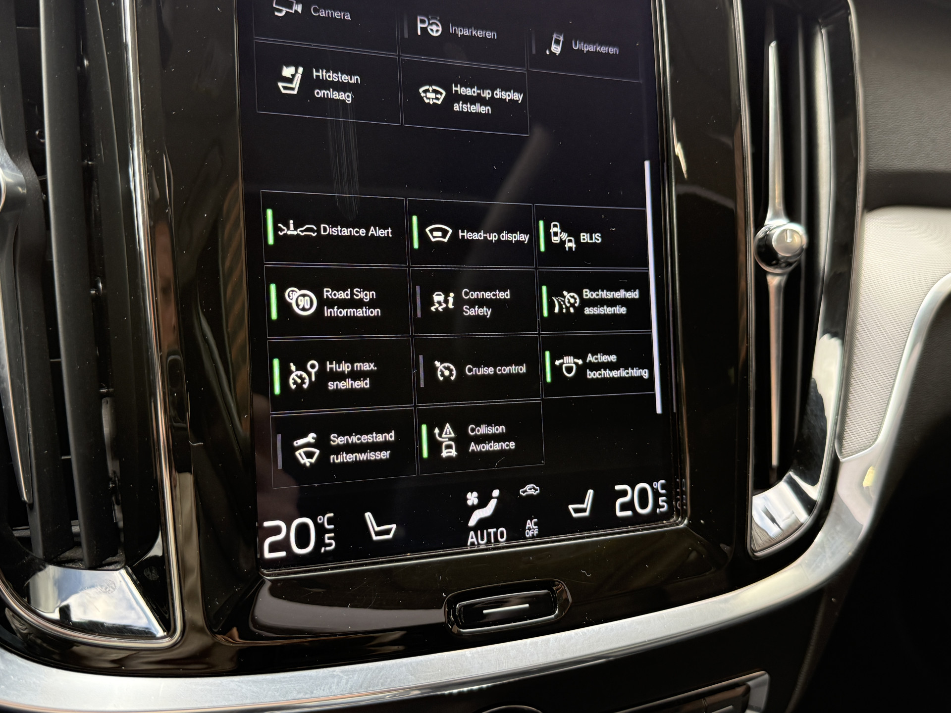 Volvo V60 2.0 T8 Twin Engine AWD Inscription | Panoramadak | 360 camera | Harman/Kardon | Adaptive cruise | Stoelverwarming