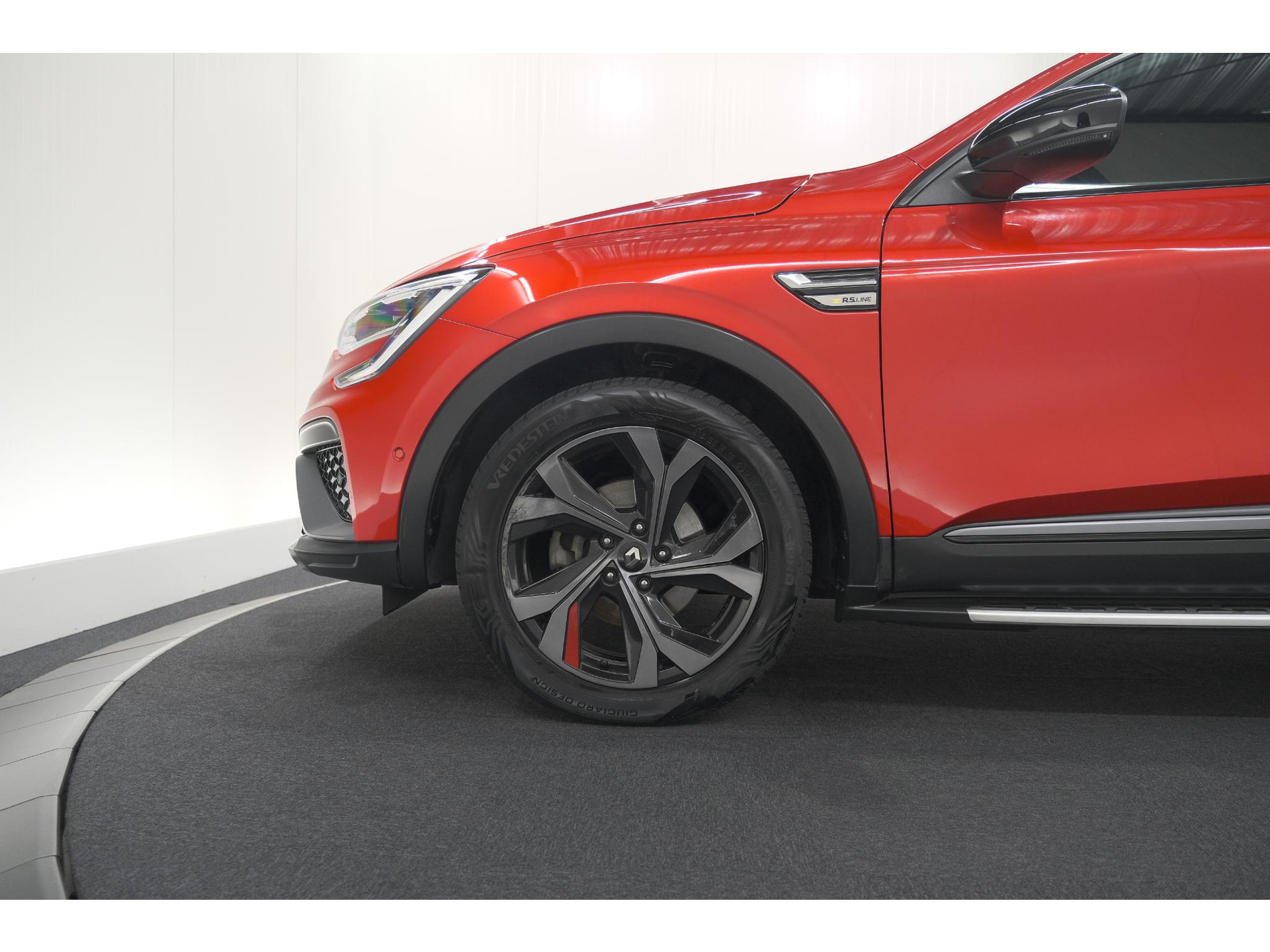 Renault Arkana 1.6 E-Tech Hybrid 145 R.S. Line | Adaptieve Cruise Control | Elektrische Verstelbare Stoel | Dodehoekdetectie | Camera