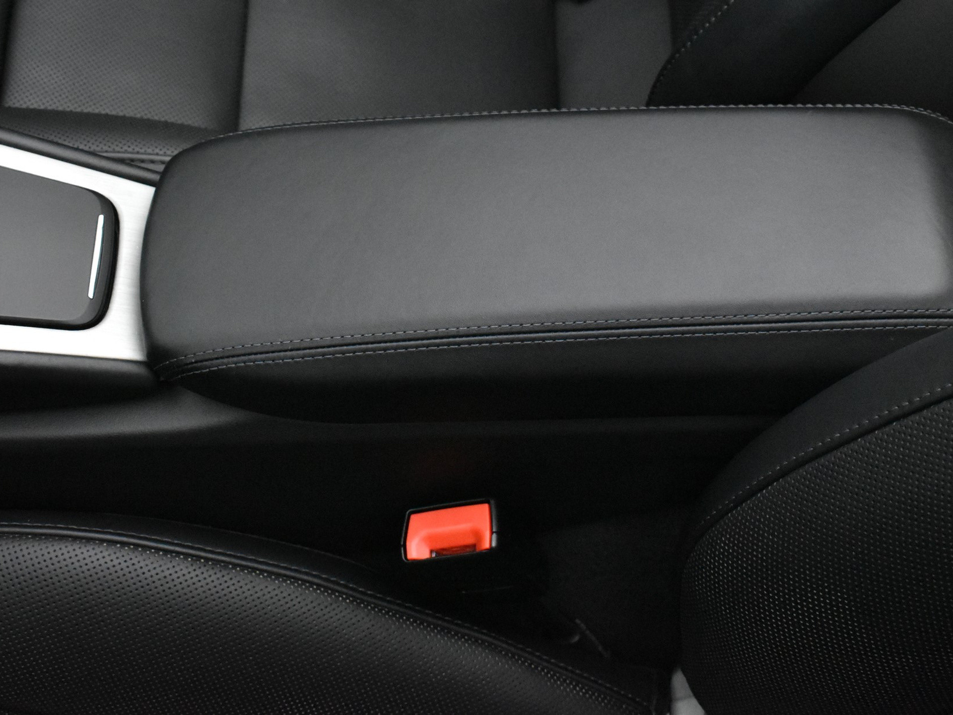 Porsche 911 Cabrio 3.0 Carrera 4S / Origineel NL AUTO/ SPORT CHRONO PLUS 421PK / NEDERLANDSE AUTO
