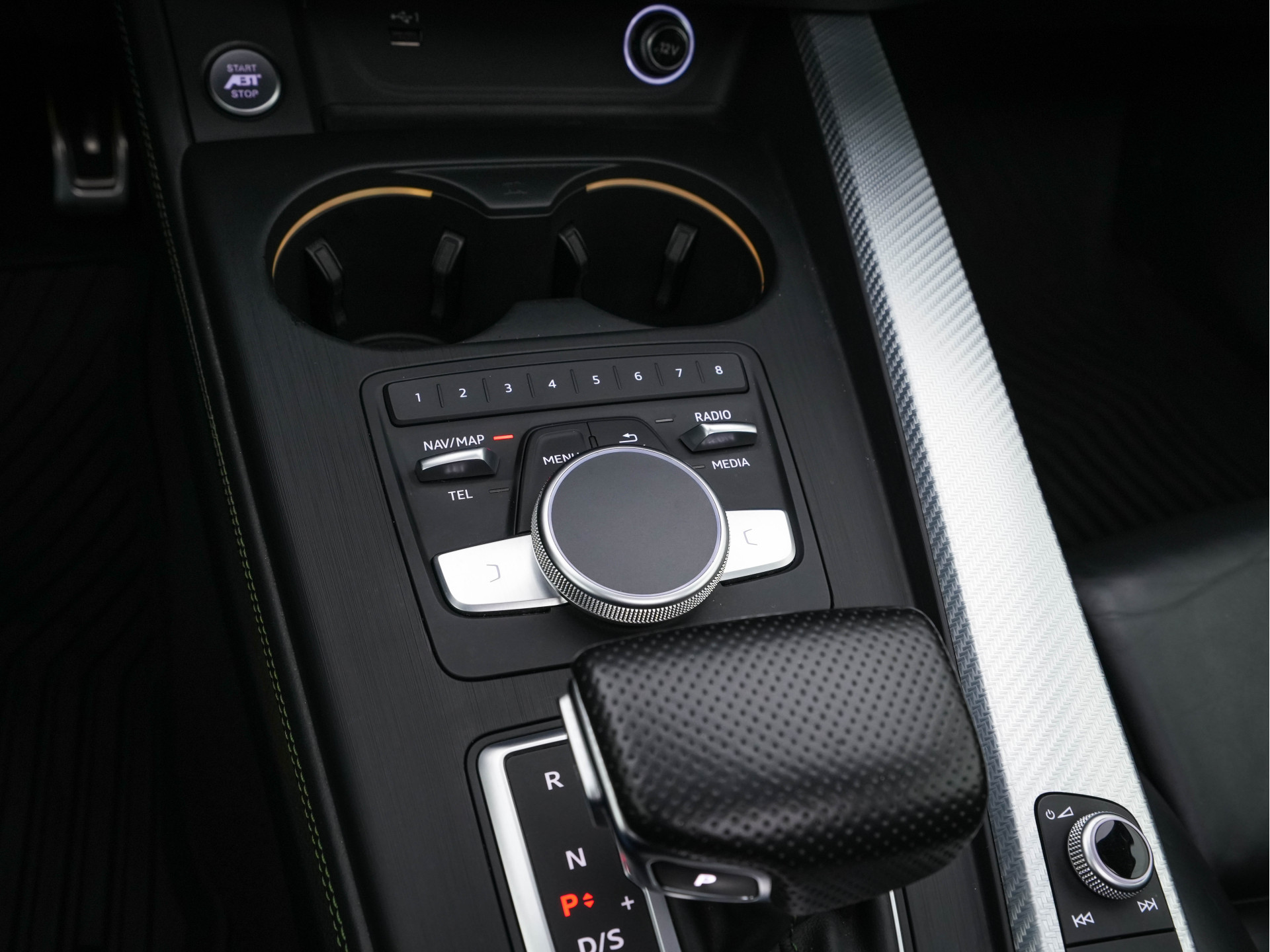 Audi RS4 2.9 TFSI quattro *MILLTEK | KERAMIK | APPLE-CARPLAY | PPF | ABT | B&O | 360-CAMERA | PANO | CARBON-PACK | HUD | SONOMA-GREEN | DEALER-AUTO*