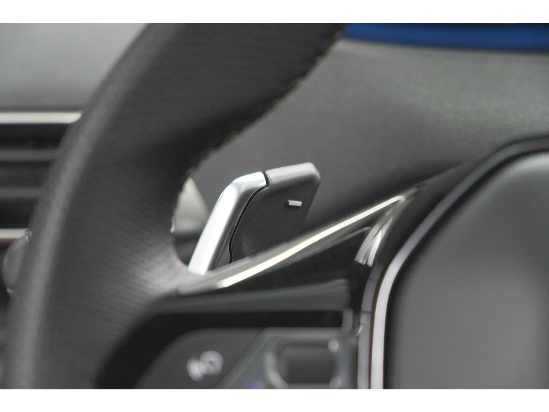 Peugeot 3008 PureTech 130 EAT8 GT | Camera | Dodehoekdetectie | Adaptieve Cruise Control