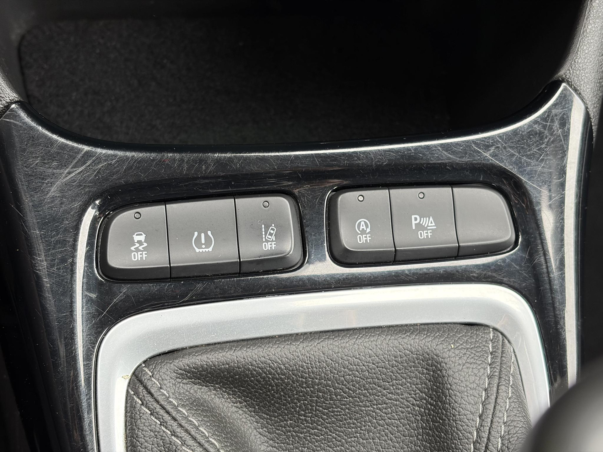 Opel Crossland X 1.2 Turbo Innovation 360° Camera,Afn.Trekhaak,Navi,110pk,Carplay,Navi,6 Bak,Rijstrooksensor,BSD,Clima,Cruise,Lm velgen,Apk tot 02-2028