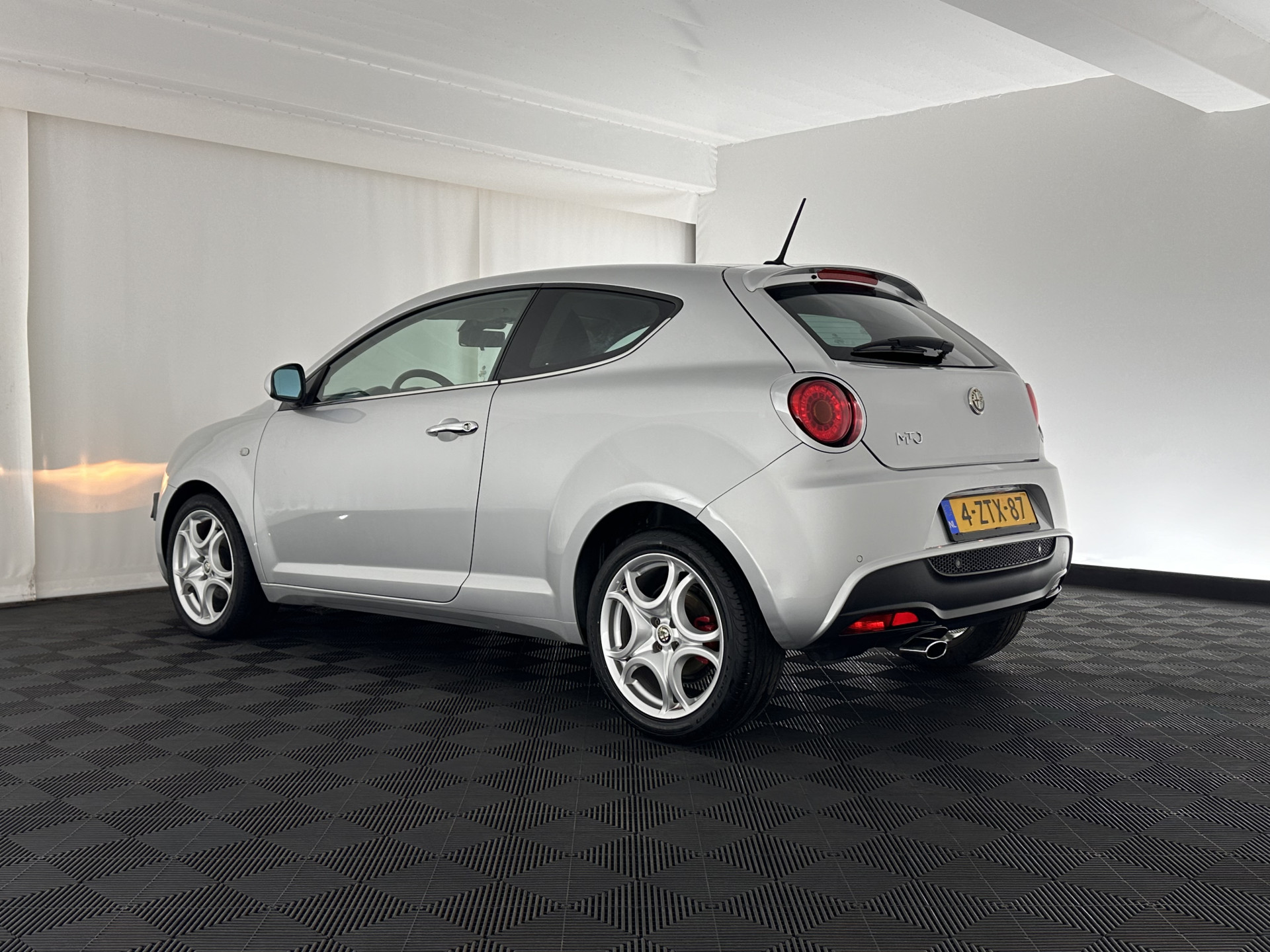 Alfa Romeo MiTo 1.3 JTDm ECO Exclusive *LUXURY-LEATHER | NAVI-FULLMAP | SPORT-SEATS | ECC | PDC | CRUISE | 17''ALU*