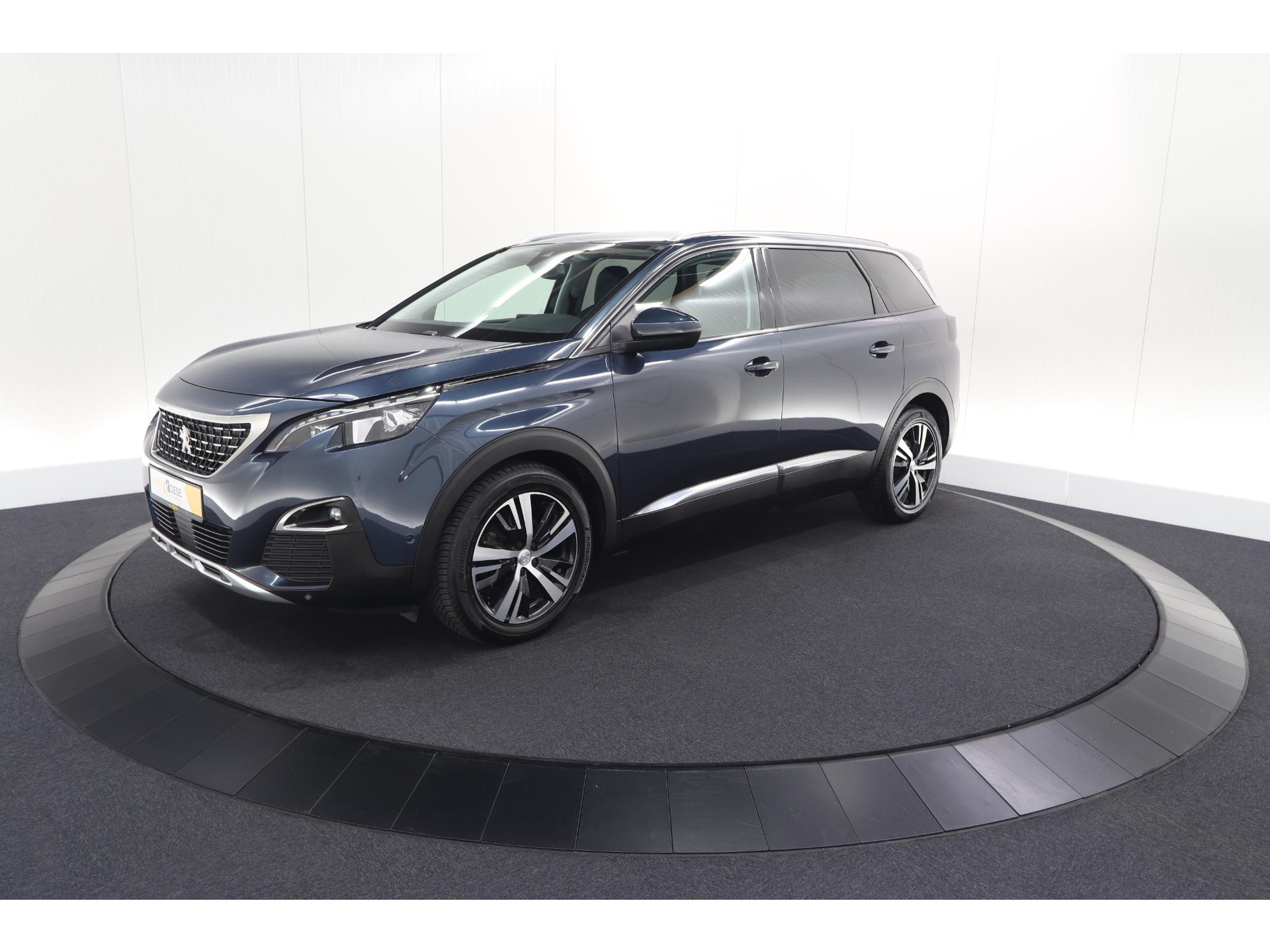 Peugeot 5008 PureTech 130 EAT8 Crossway | Trekhaak | Camera | Navigatie | Apple Carplay