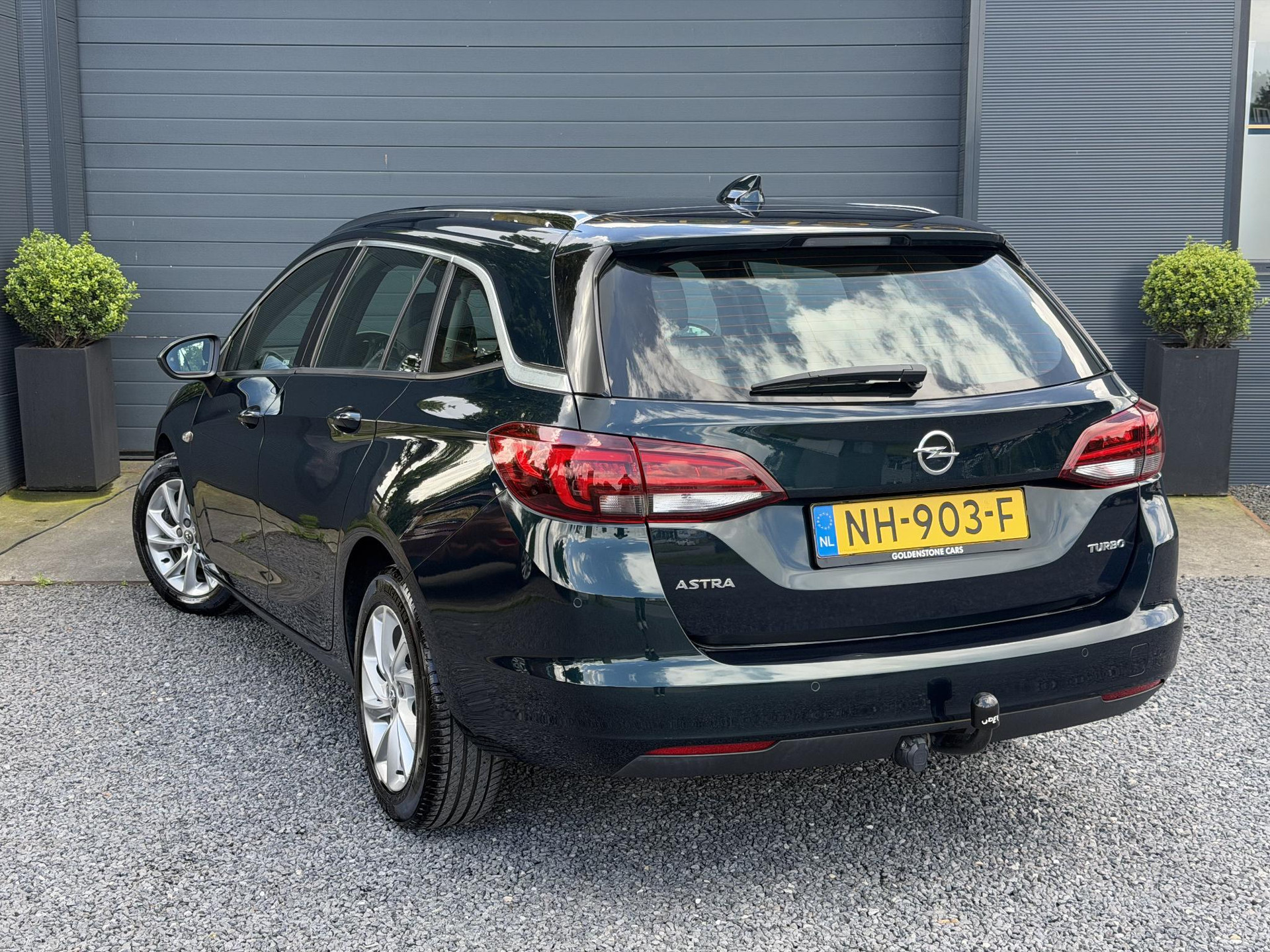Opel Astra Sports Tourer 1.4 Innovation 2e Eigenaar,Apple Carplay/Android Auto,150pk,Halfleder,Trekhaak,Keyless,Clima,Cruise,Lm velgen,Pdc V+A,N.A.P,Dealer Onderhouden,Rijstrooksensor,Apk tot 03-2027