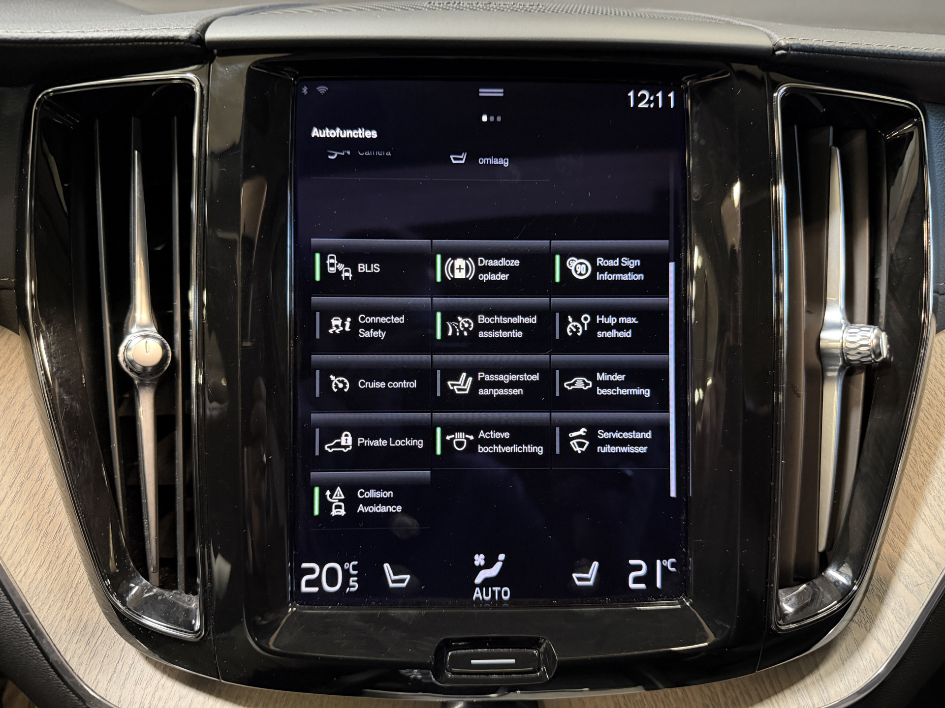 Volvo XC60 2.0 Recharge T8 AWD Inscription | Panoramadak | Elektr. trekhaak | Harman/Kardon | Camera | Stoel/stuurverwarming | Adapt. cruise