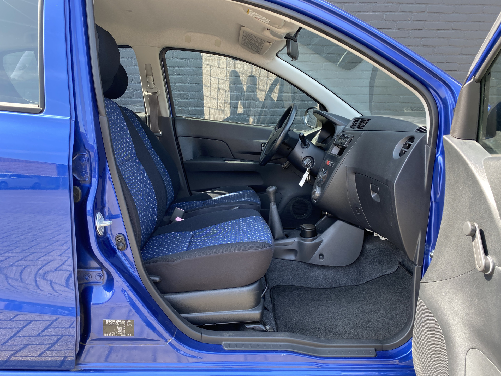 Daihatsu Cuore 1.0 Clever | dealer onderhouden | metallic lak | centrale deurvergrendeling | airbags | NL auto