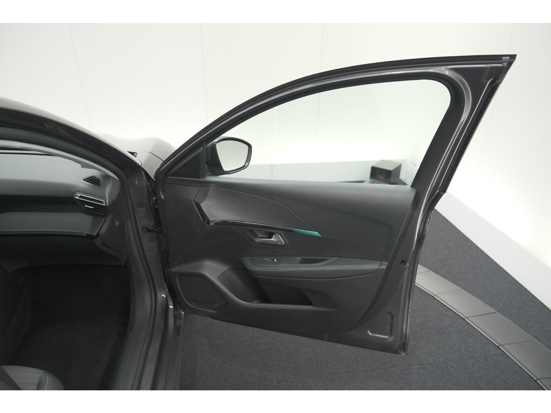 Peugeot 208 PureTech 100 Allure Pack | Parkeersensoren | Apple Carplay | Stoelverwarming