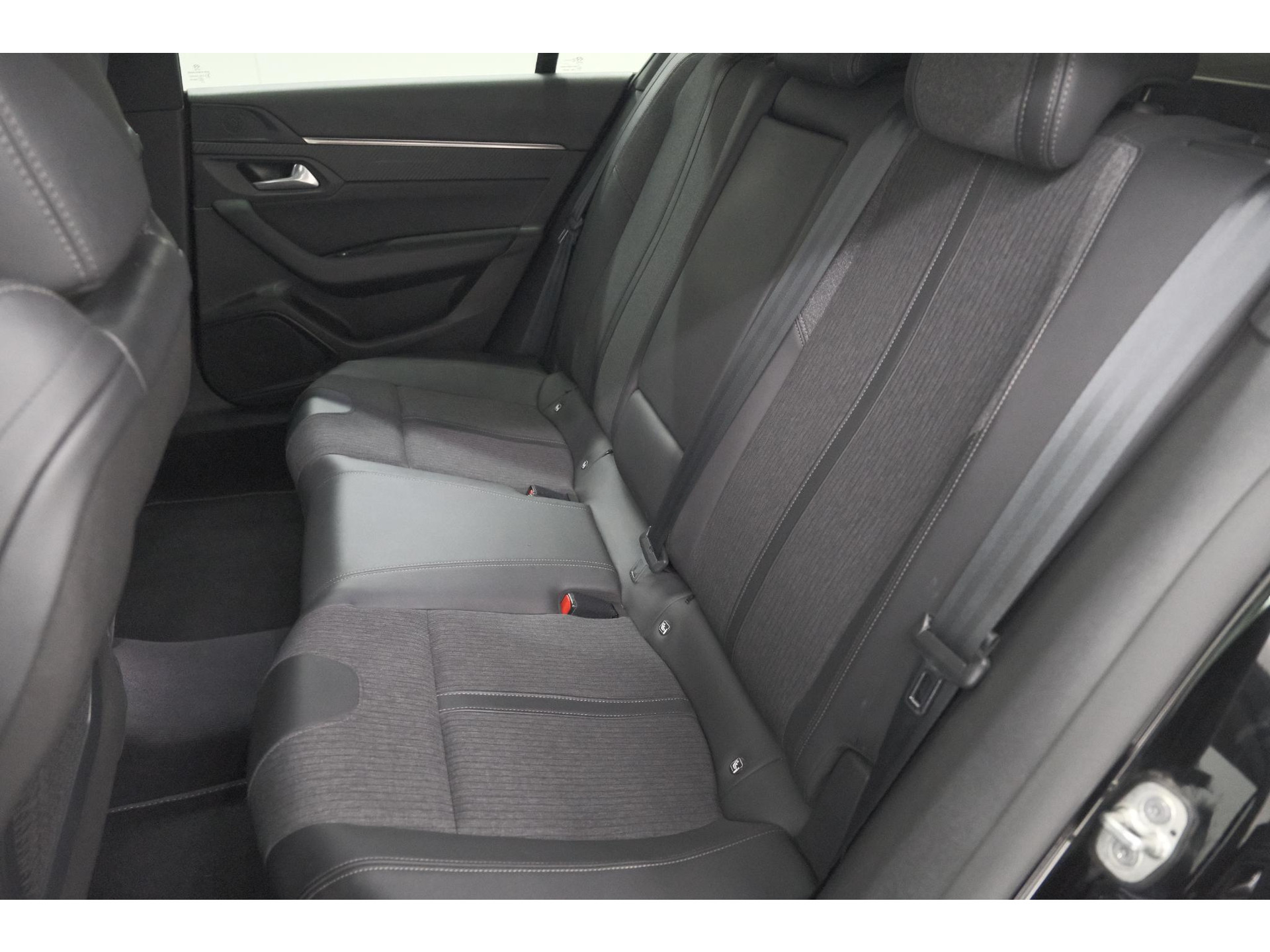 Peugeot 508 SW 1.6 HYbrid 225 Allure | Drive Assist Plus | Elektronische Kofferklep | Camera | Apple Carplay