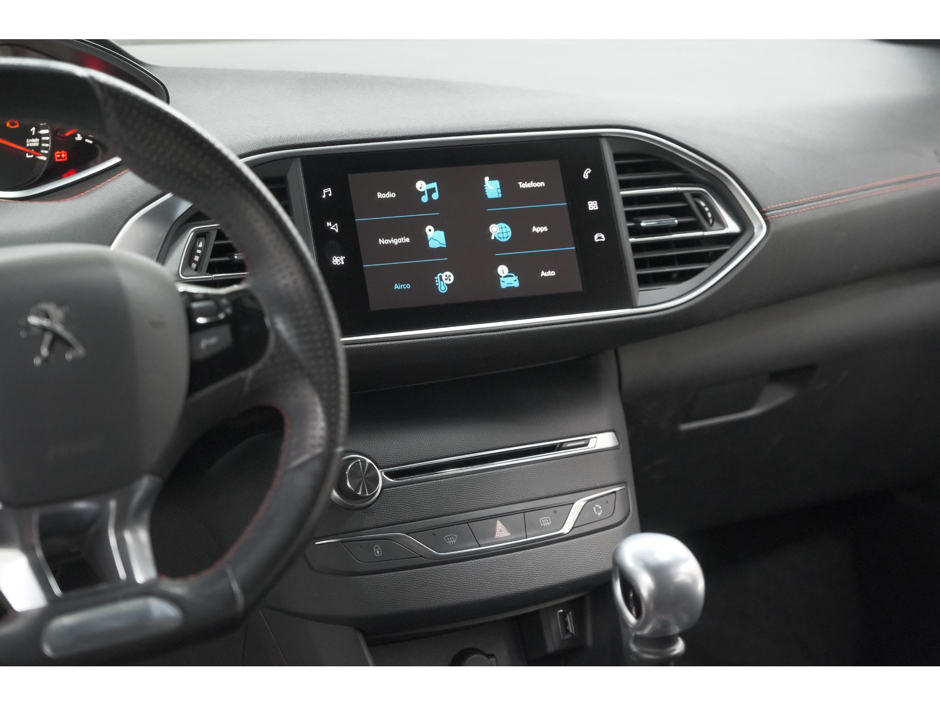 Peugeot 308 SW PureTech 130 GT-line | Trekhaak | Panoramadak | Camera | Alcantara Bekleding | Dodehoekdetectie