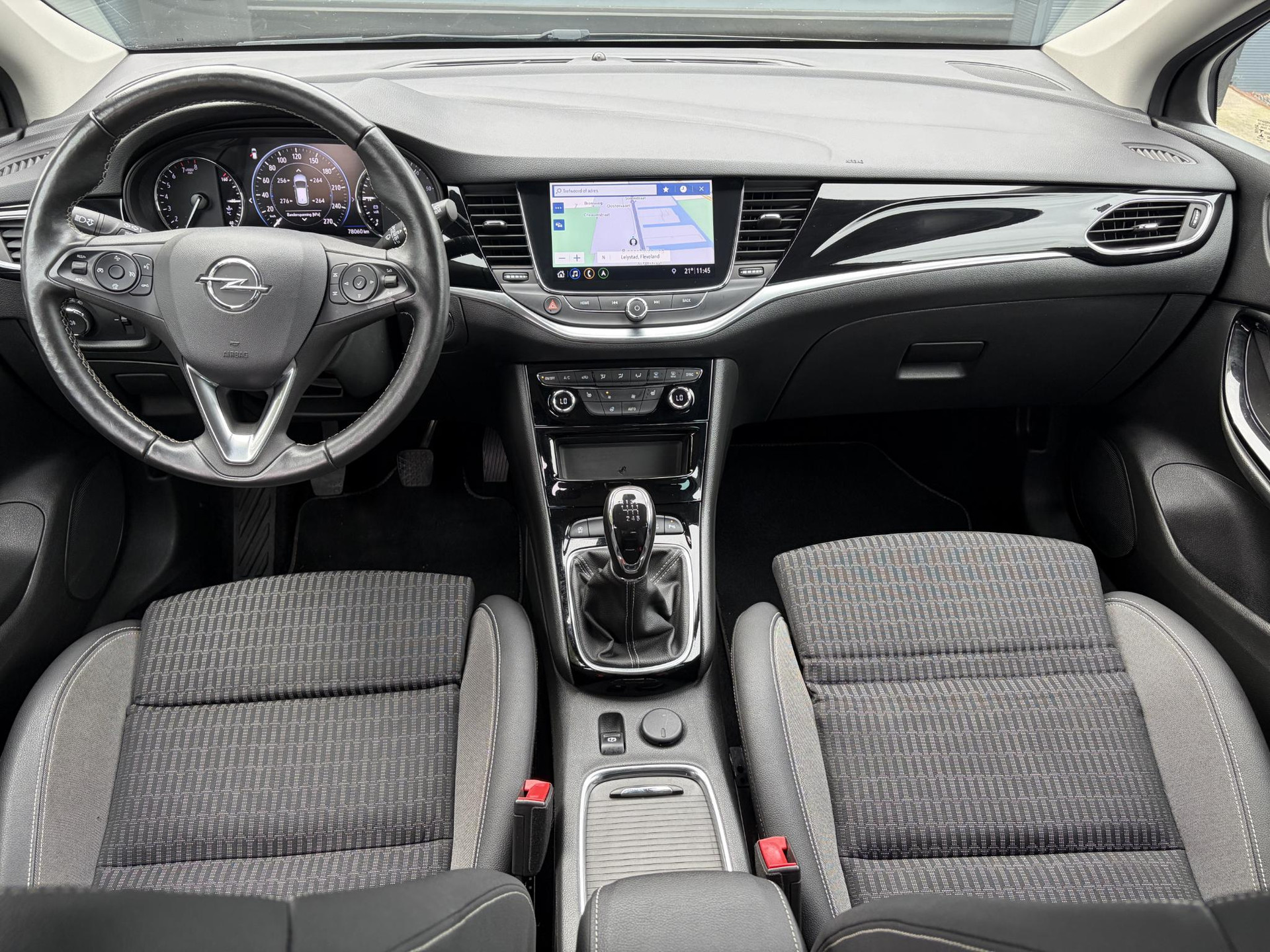 Opel Astra Sports Tourer 1.2 Elegance ✓131pk✓2e Eigenaar✓Camera✓Carplay✓6 Bak✓Stoelverw✓Stuurverw✓Pdc V+A✓Recent beurt gehad✓Clima✓Cruise✓Halfleder✓Keyless✓N.A.P✓Lm velgen✓Rijstrooksensor✓Apk tot 09-2028