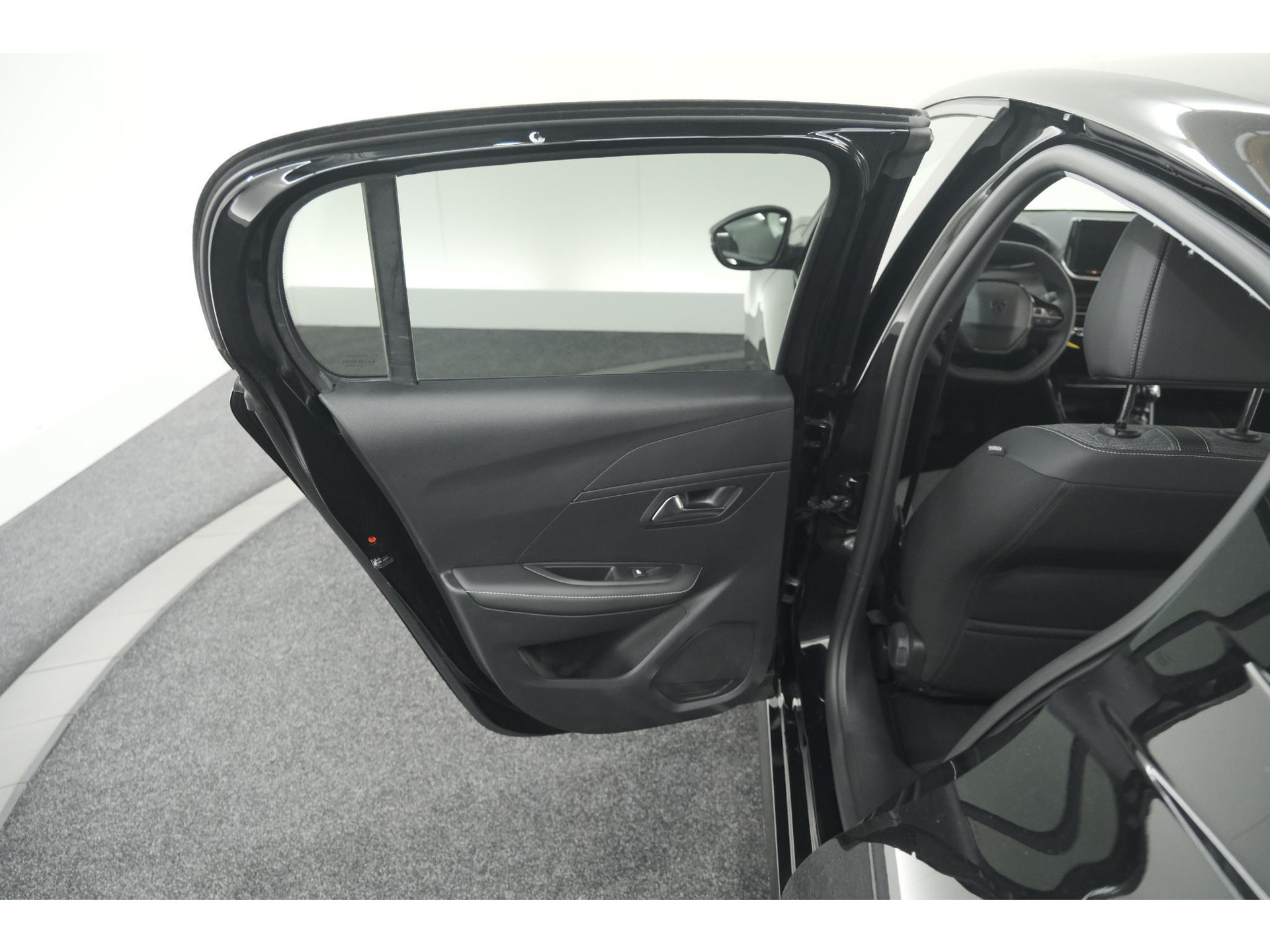 Peugeot 208 PureTech 100 Allure | 360 Camera | Dodehoekdetectie | Navigatie