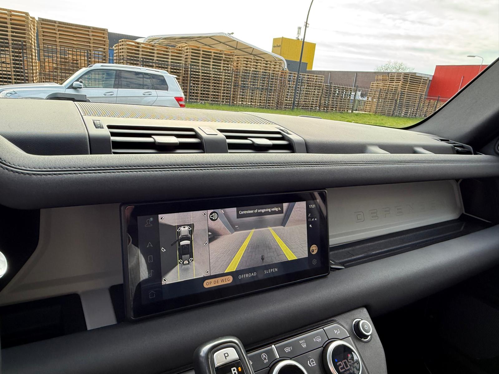 Land Rover Defender 2.0 D240 110 S | 3/6/12MND GARANTIE | GRIJSKENTEKEN| PANO | CRUISE | LED | CARPLAY | DAB | NAVI | LMV |