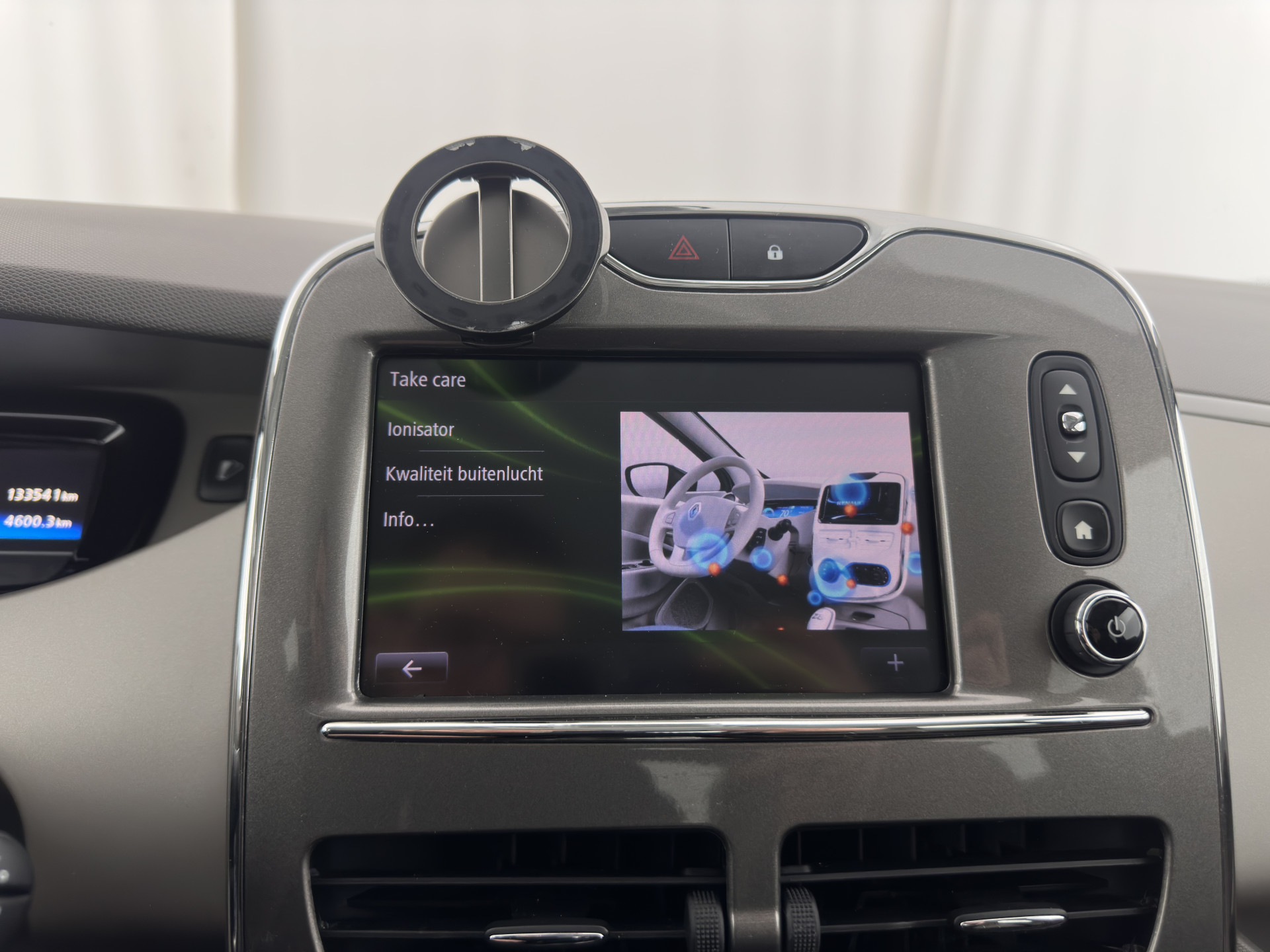 Renault ZOE R90 Bose 41 kWh (Inclusive-Battery) [ 3-Fase ] {SOH-85%} Aut.*LUXURY-LEATHER | BOSE-AUDIO | NAVI-FULLMAP | FULL-LED | DIGI-COCKPIT | CRUISE | ECC | PDC | PRIVACY-GLASS | HEATED-COMFORTSEATS | 16"ALU*