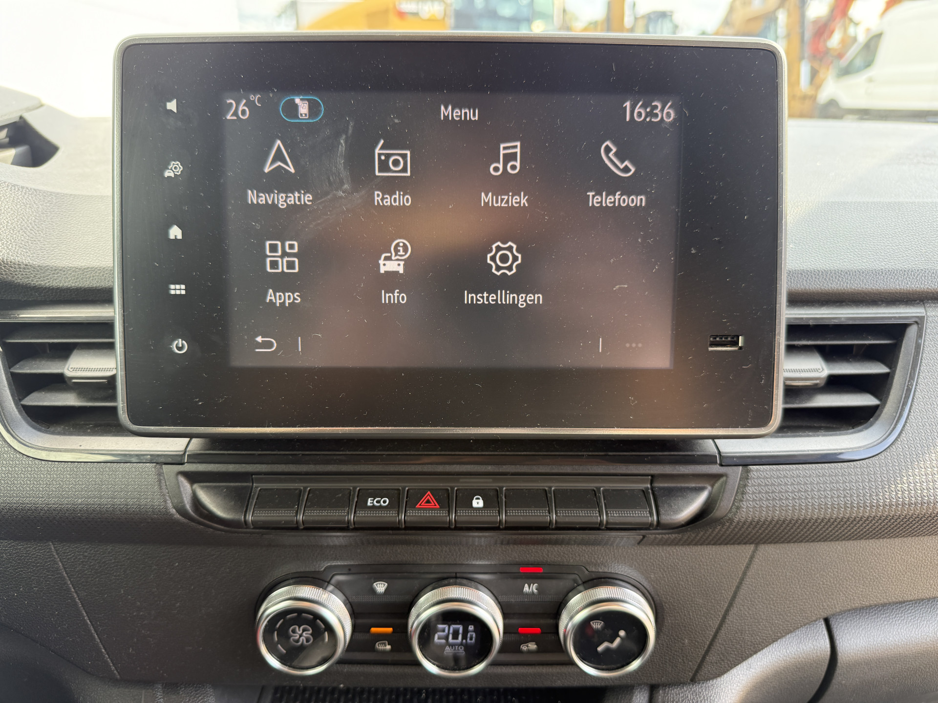 Renault Kangoo E-Tech 45kWh 122PK Elektrisch L1 300km WLTP 98.6% (SOH) 80kW Snelladen Climate Control Cruise Control LED Navigatie Parkeersensoren Achter