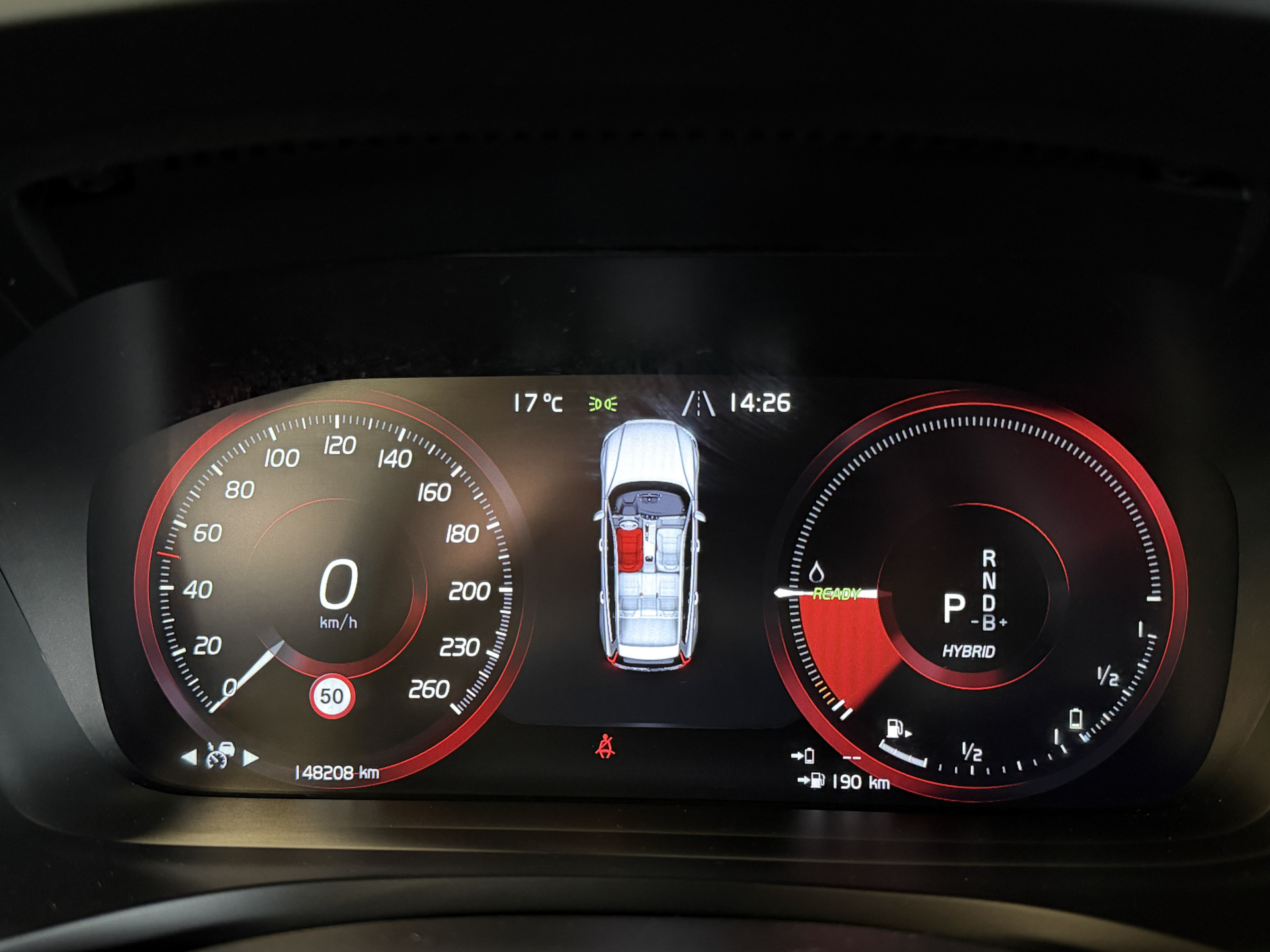 Volvo V60 2.0 T8 Recharge AWD R-Design | Elektr. trekhaak | Camera | Stoel/stuurverwarming | Carplay | Adaptive cruise