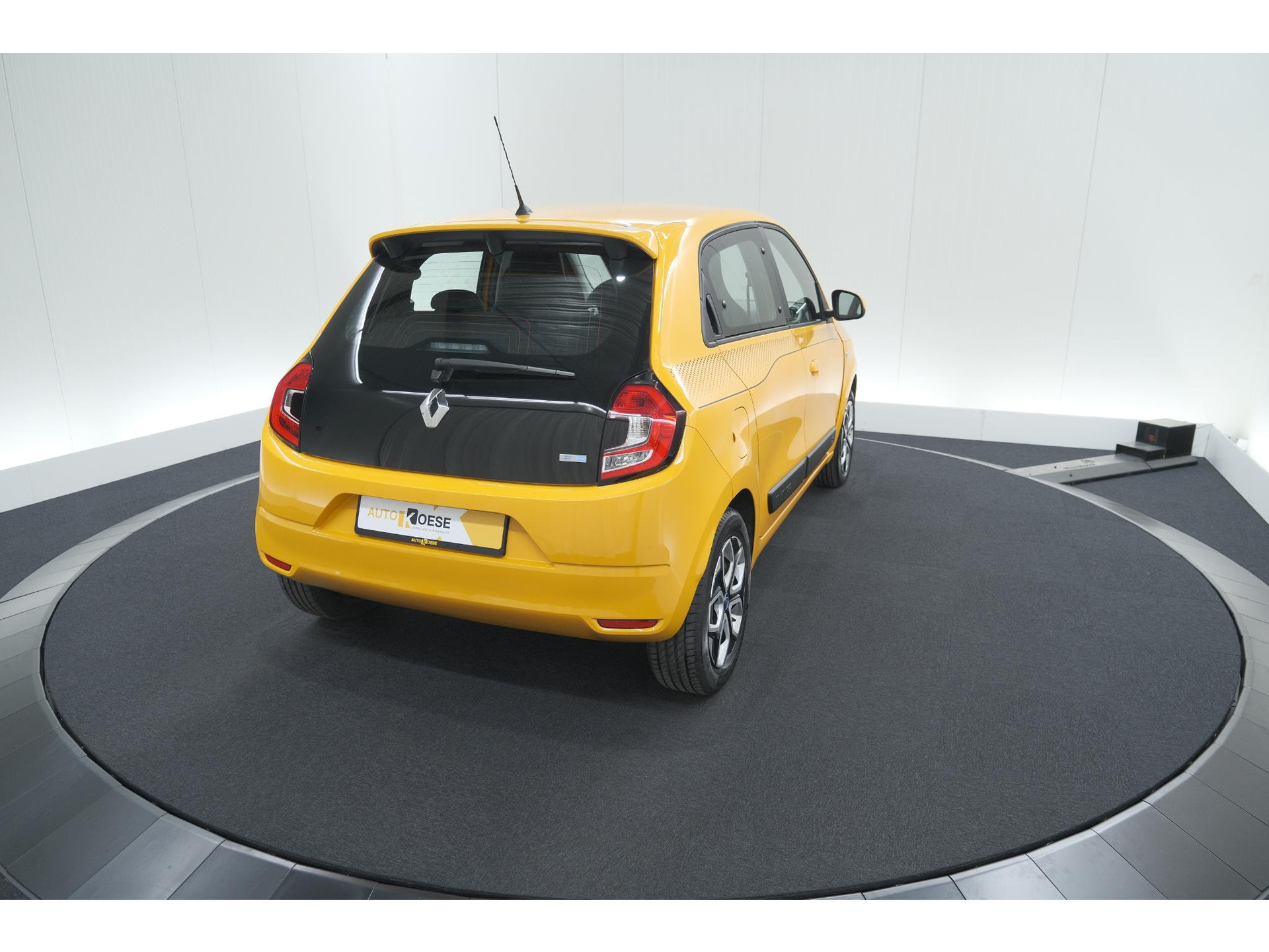 Renault Twingo Z.E. R80 Collection | Lage Kilometerstand | Apple Carplay | Climate Control