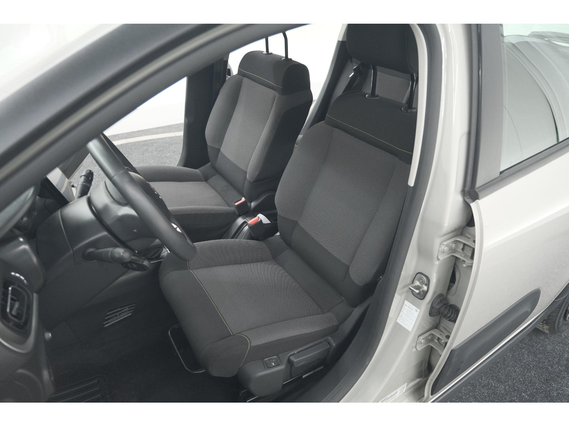 Citroen C3 PureTech 82 C-Series | Climate Control | Apple Carplay | Stoelverwarming | LED Koplampen