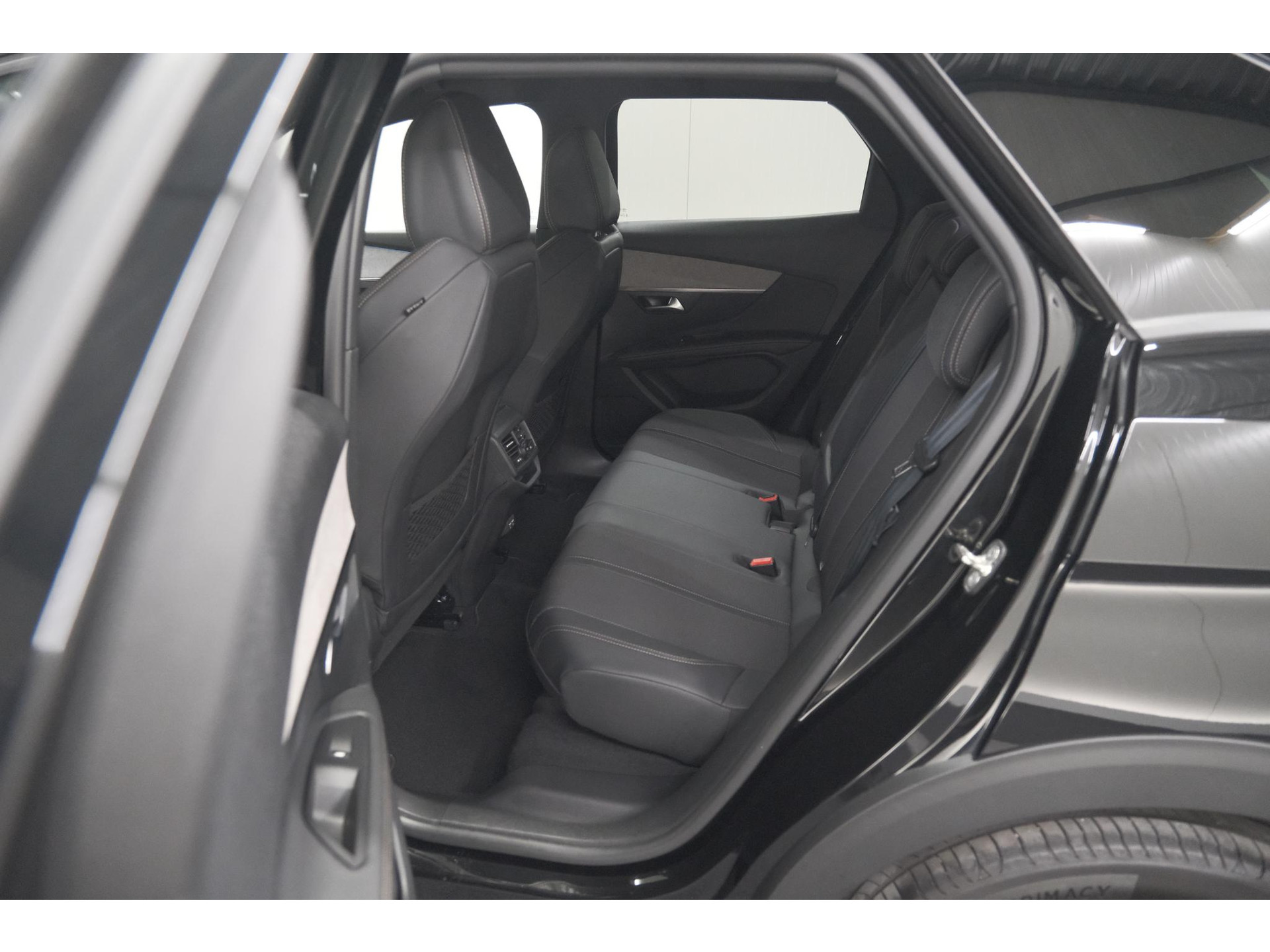 Peugeot 3008 PureTech 130 EAT8 GT Black Pack | Camera | Adaptieve Cruise Control | Elektronische Kofferklep | Apple Carplay