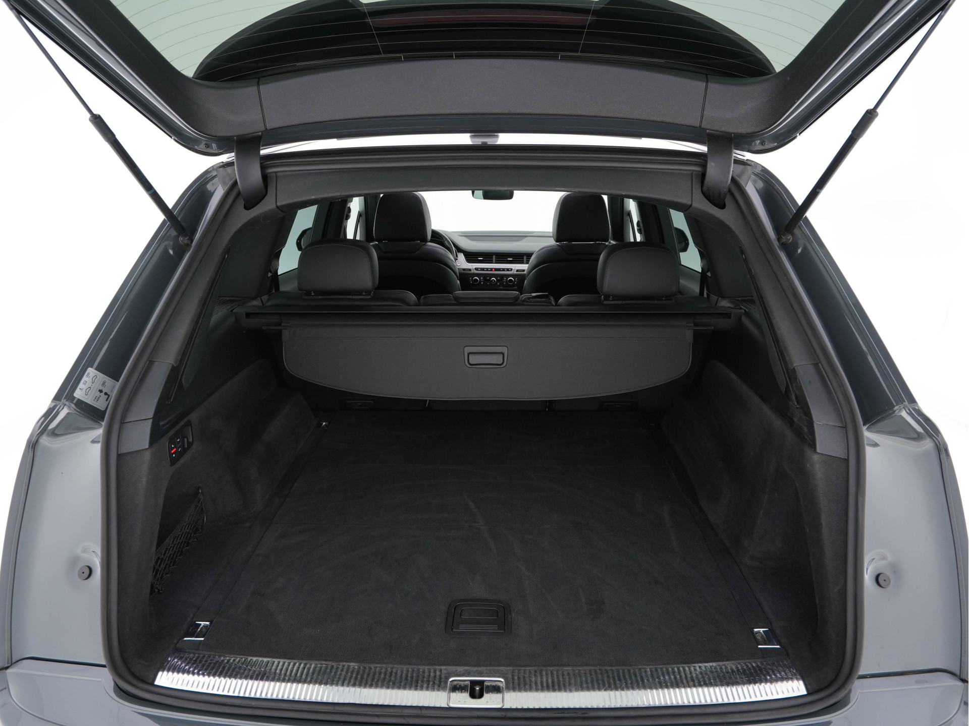 Audi SQ7 4.0 TDI Quattro Pro Line + Aut. *PANO | LUXURY-LEATHER | FULL-LED | DIGI-COCKPIT | BOSE-SOUND | KEYLESS | CAMERA | NAVI-FULLMAP | HEATED/VENTILATED-COMFORTSEATS | SHIFT-PADDLES | CARBON-INLAY | ECC | ADAPTIVE-CRUISE |