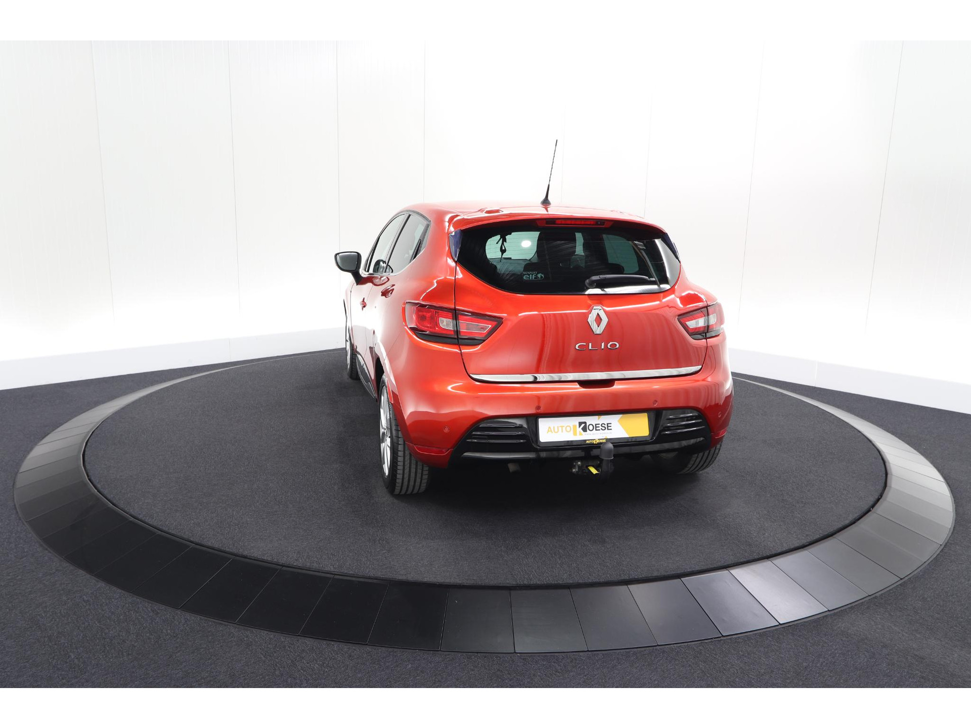 Renault Clio TCe 90 Limited | Trekhaak | Parkeersensoren | Navigatie
