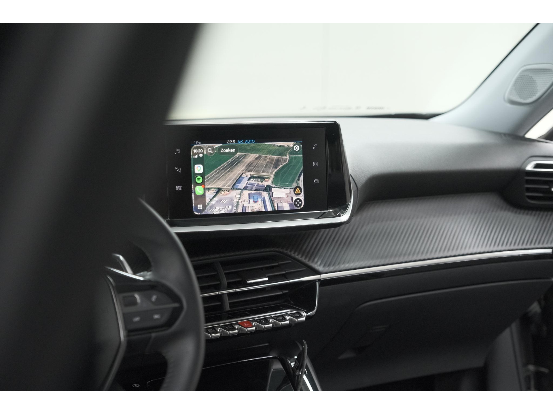 Peugeot 2008 PureTech 130 EAT8 Allure Pack | Trekhaak | Camera | Navigatie | Parkeersensoren