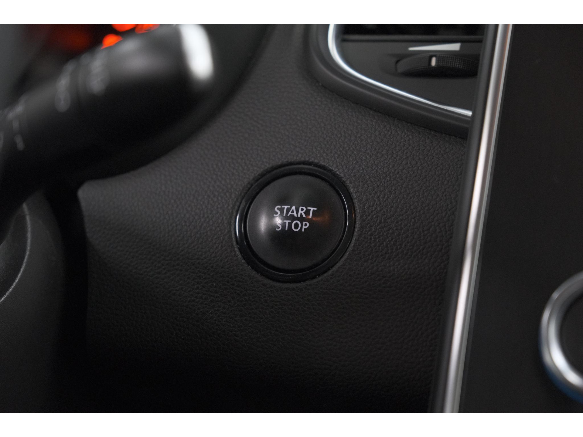 Renault Grand Scénic 1.3 Intens TCe 140 EDC | 7 Zitplaatsen | Apple Carplay | Camera | Parkeersensoren voor + achter