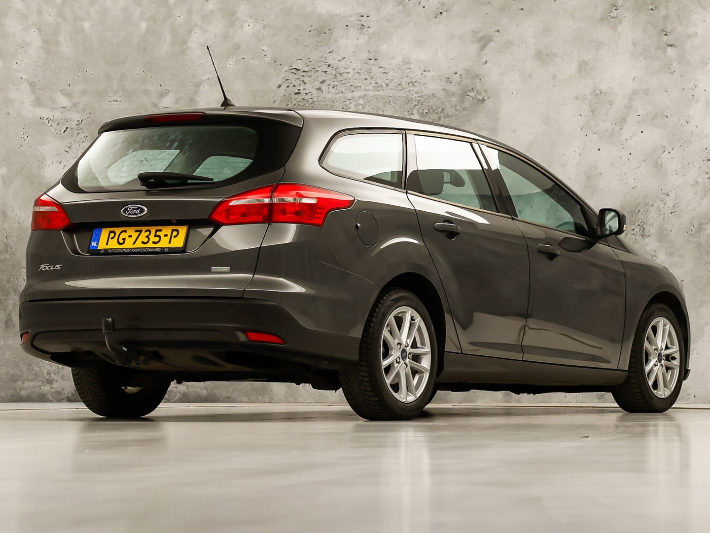 Ford Focus Wagon 1.0 Sport (APPLE CARPLAY, GROOT NAVI, CAMERA, CLIMATE, SPORTSTOELEN, TREKHAAK, CRUISE, NIEUWSTAAT)
