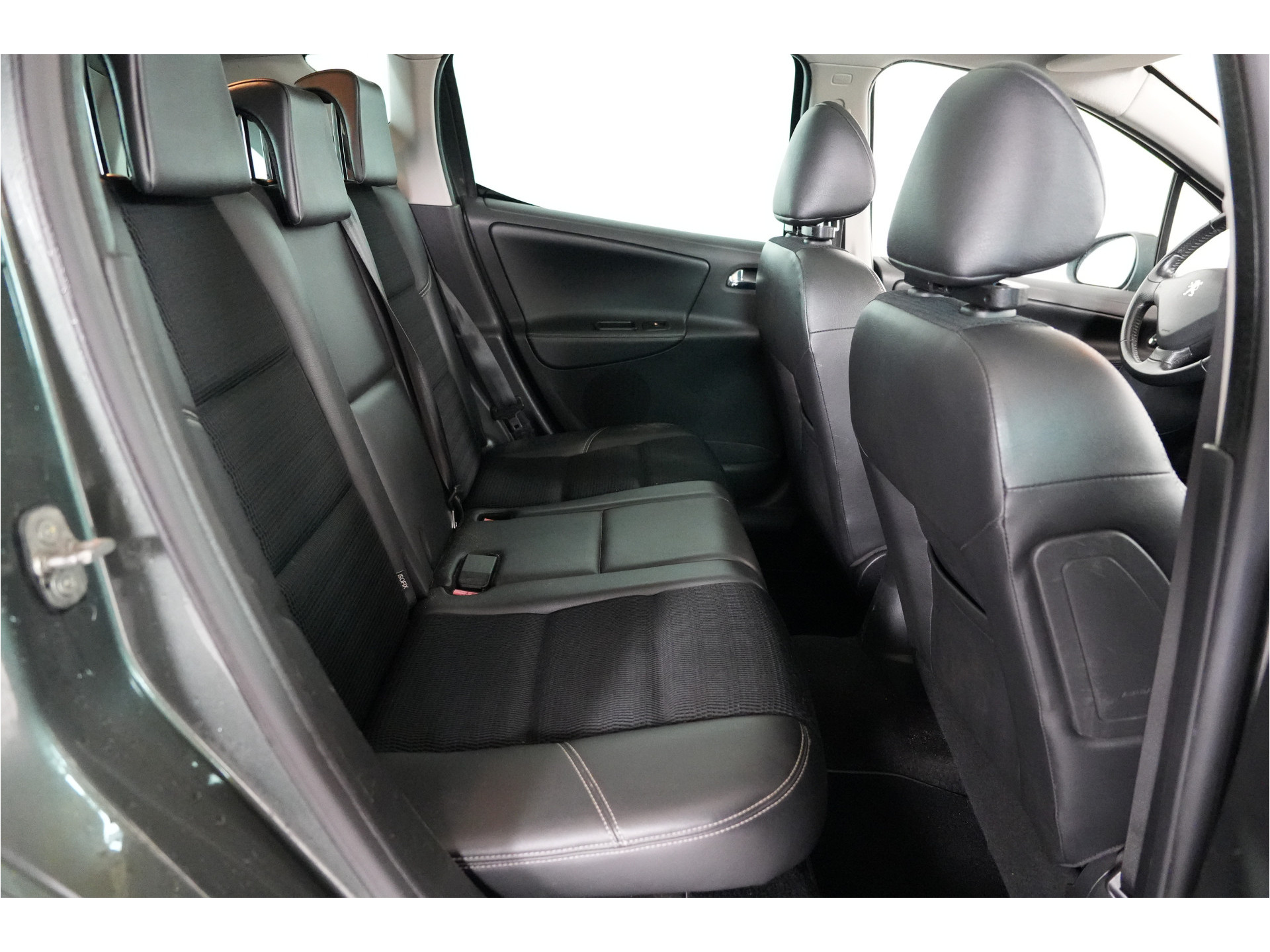 Peugeot 207 SW Outdoor 1.6 VTi XS | Trekhaak | Pano | Cruise | Climate |