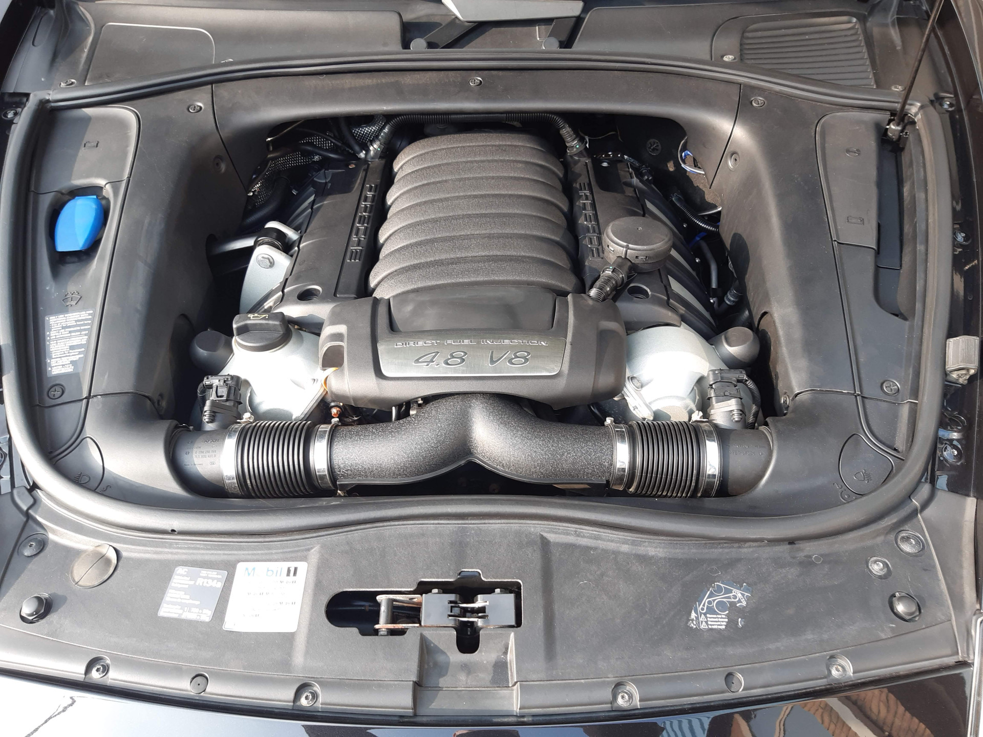 Porsche Cayenne GTS Uniek Exemplaar met lage kilometers Volledige onderhoudshistorie van Porsche-dealer beschikbaar,