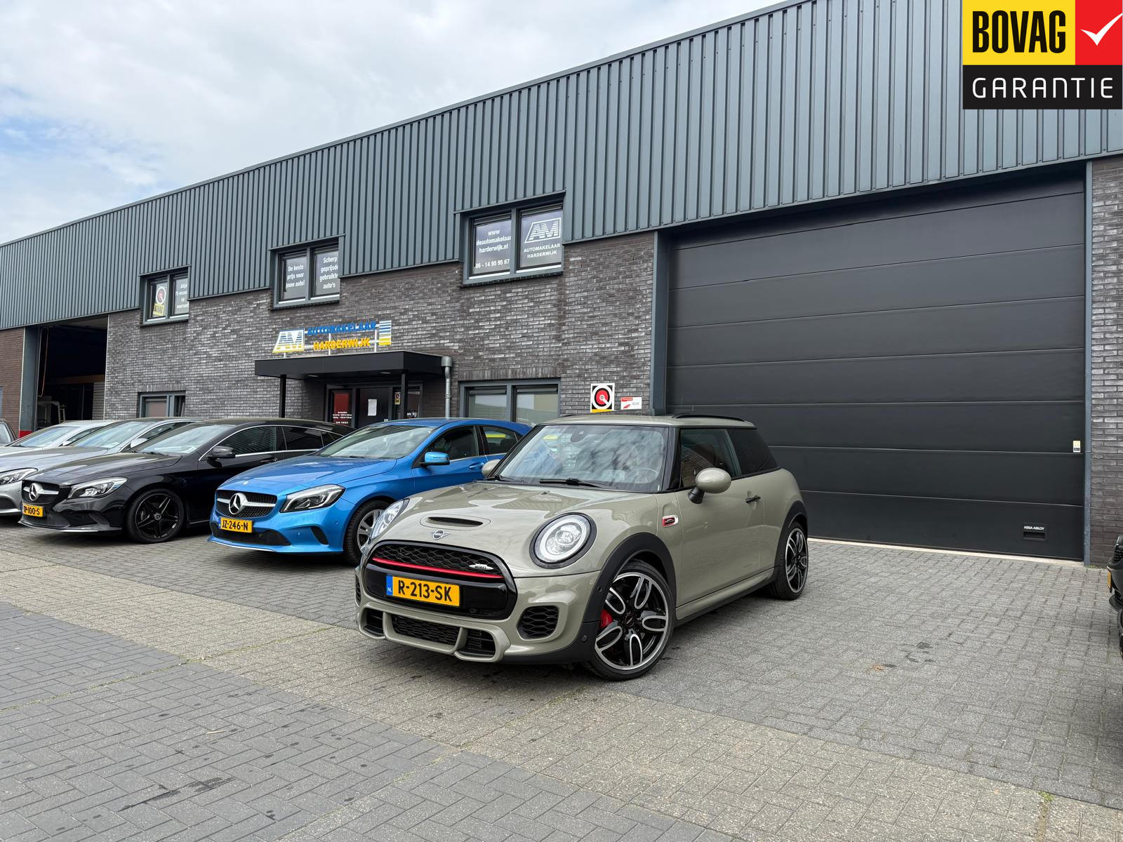 MINI Mini 2.0 John Cooper Works Chili | 1E EIGENAAR | 3/6/12MND GARANTIE | 230PK | PANO | ACC | CARPLAY | LED | HEAD-UP | NAVI | DAB |
