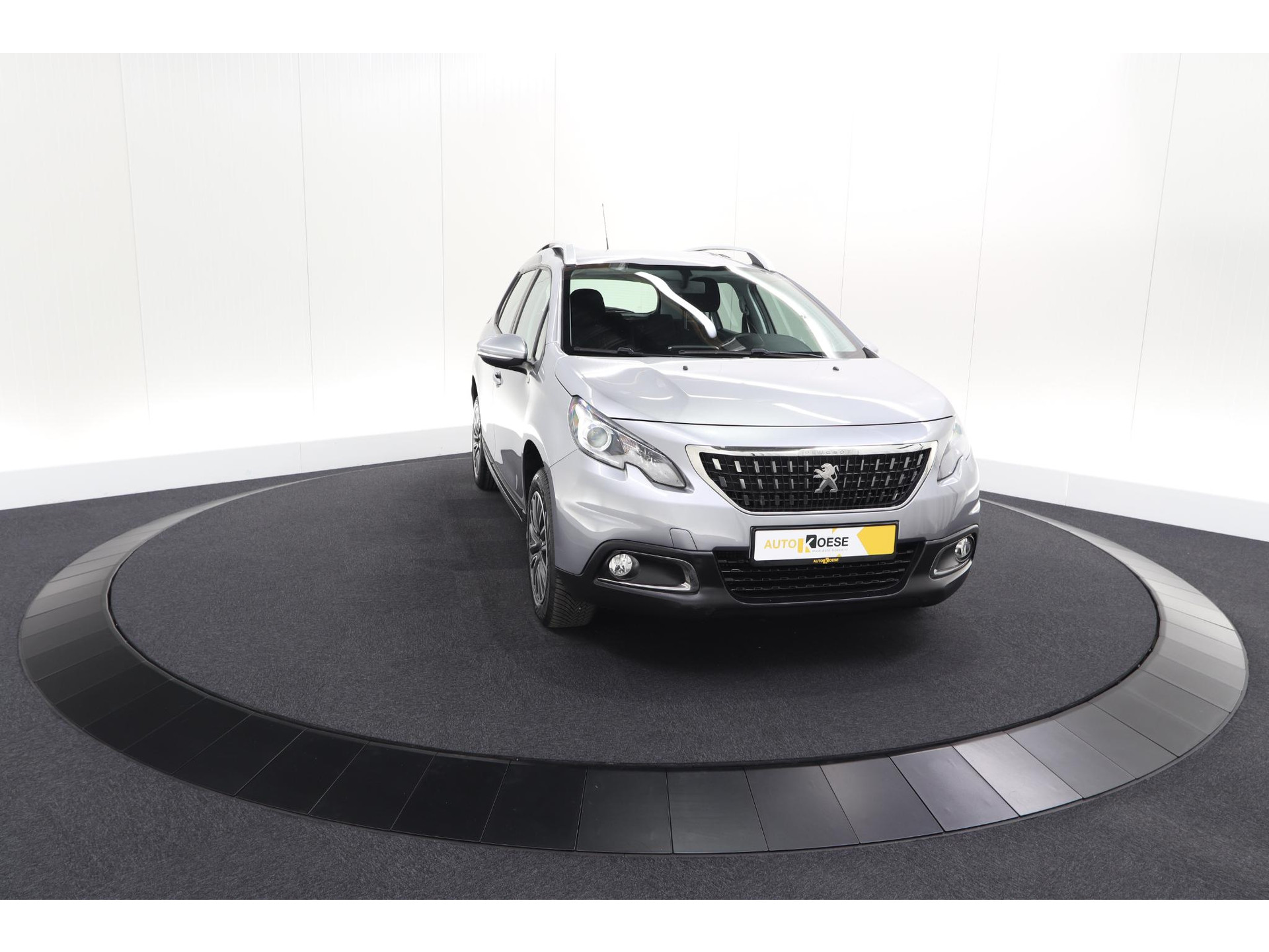 Peugeot 2008 PureTech 110 Blue Lion | Trekhaak | Apple Carplay | Parkeersensoren