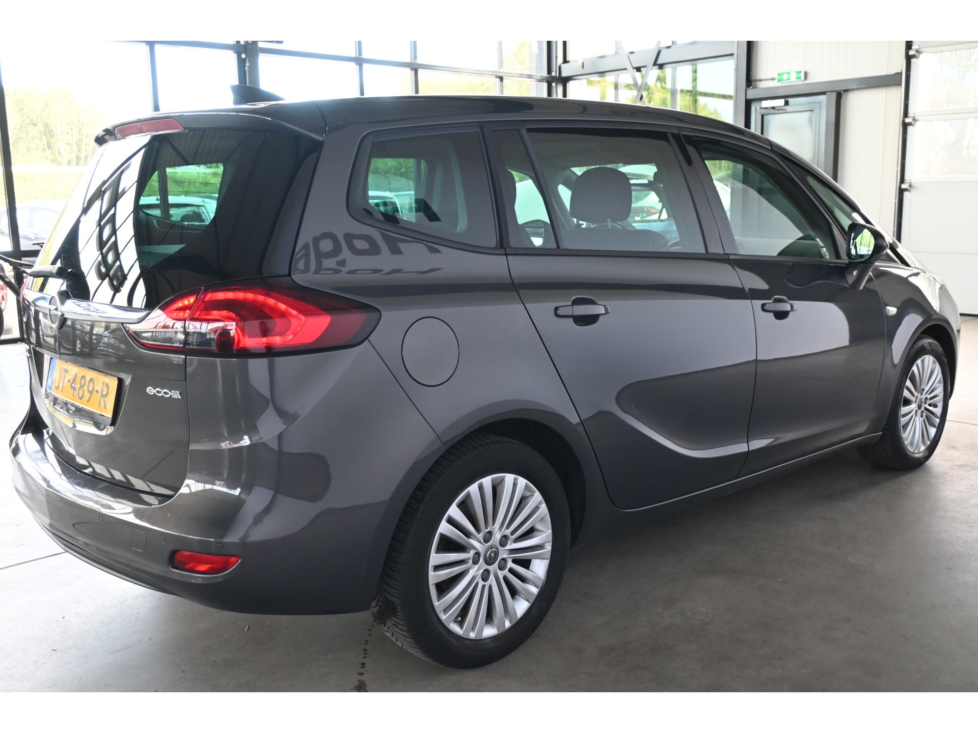 Opel Zafira Tourer 1.4 Edition 7p Clima Cruise control Navigatie PDC Goed Onderhouden! Inruil Mogelijk!