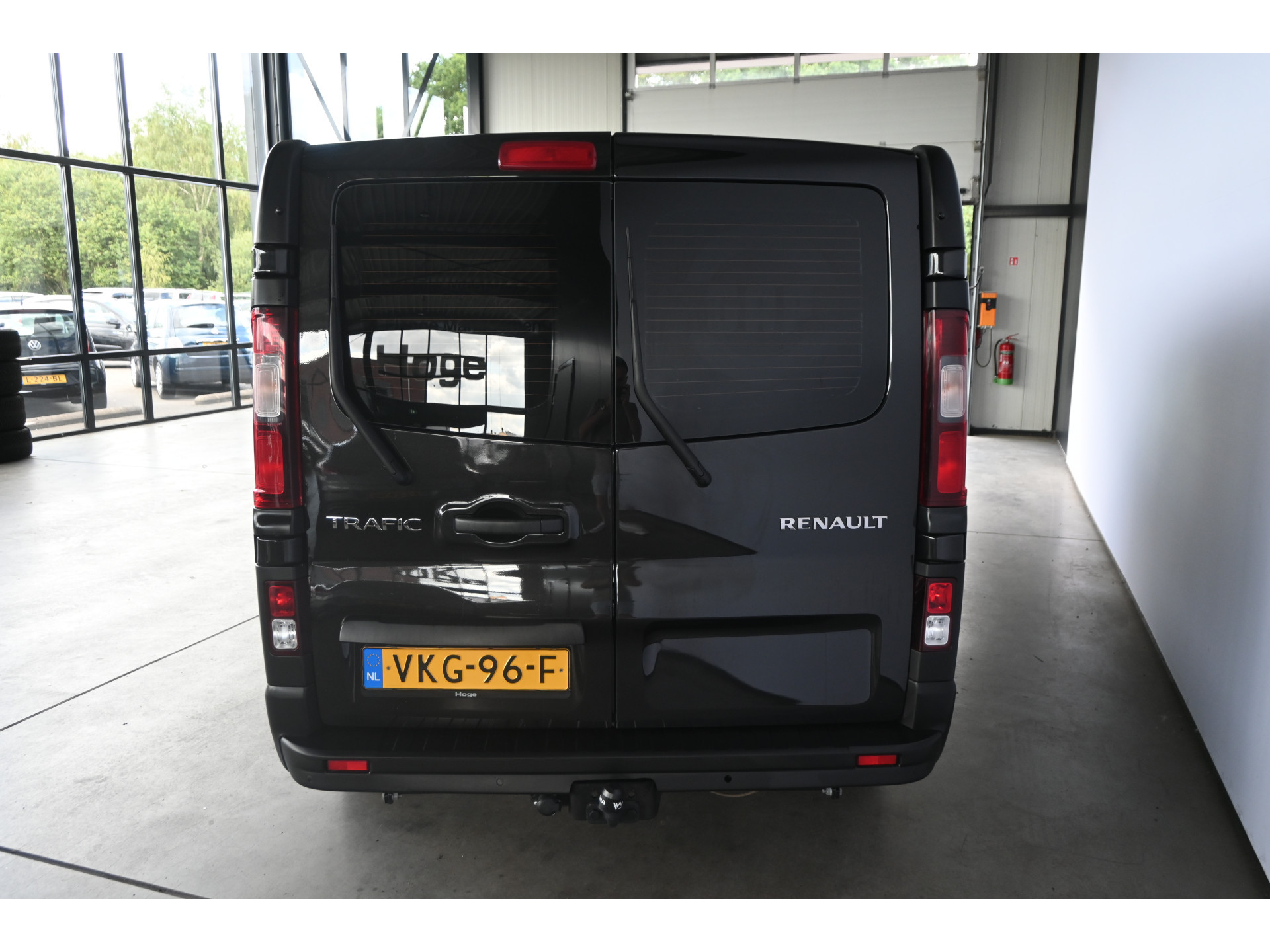 Renault Trafic 2.0 dCi Automaat 145 T29 L2H1 DC Comfort Airco Navigatie LED 1e Eigenaar Rijklaarprijs! Inruil Mogelijk!